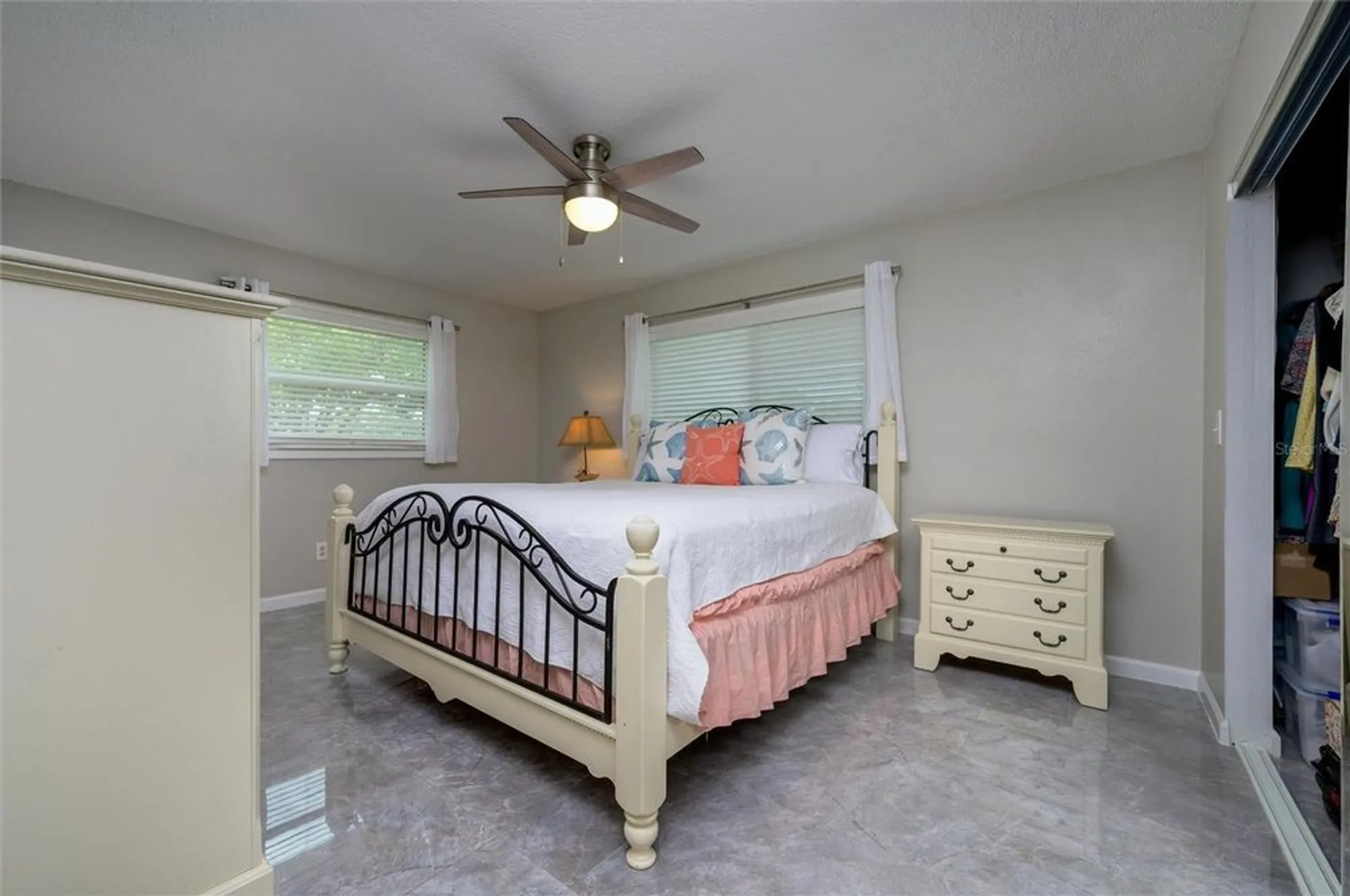 Property Slideshow image 18 of 34 | 1472 queen anne blvd, Palm Harbor, FL, 34684