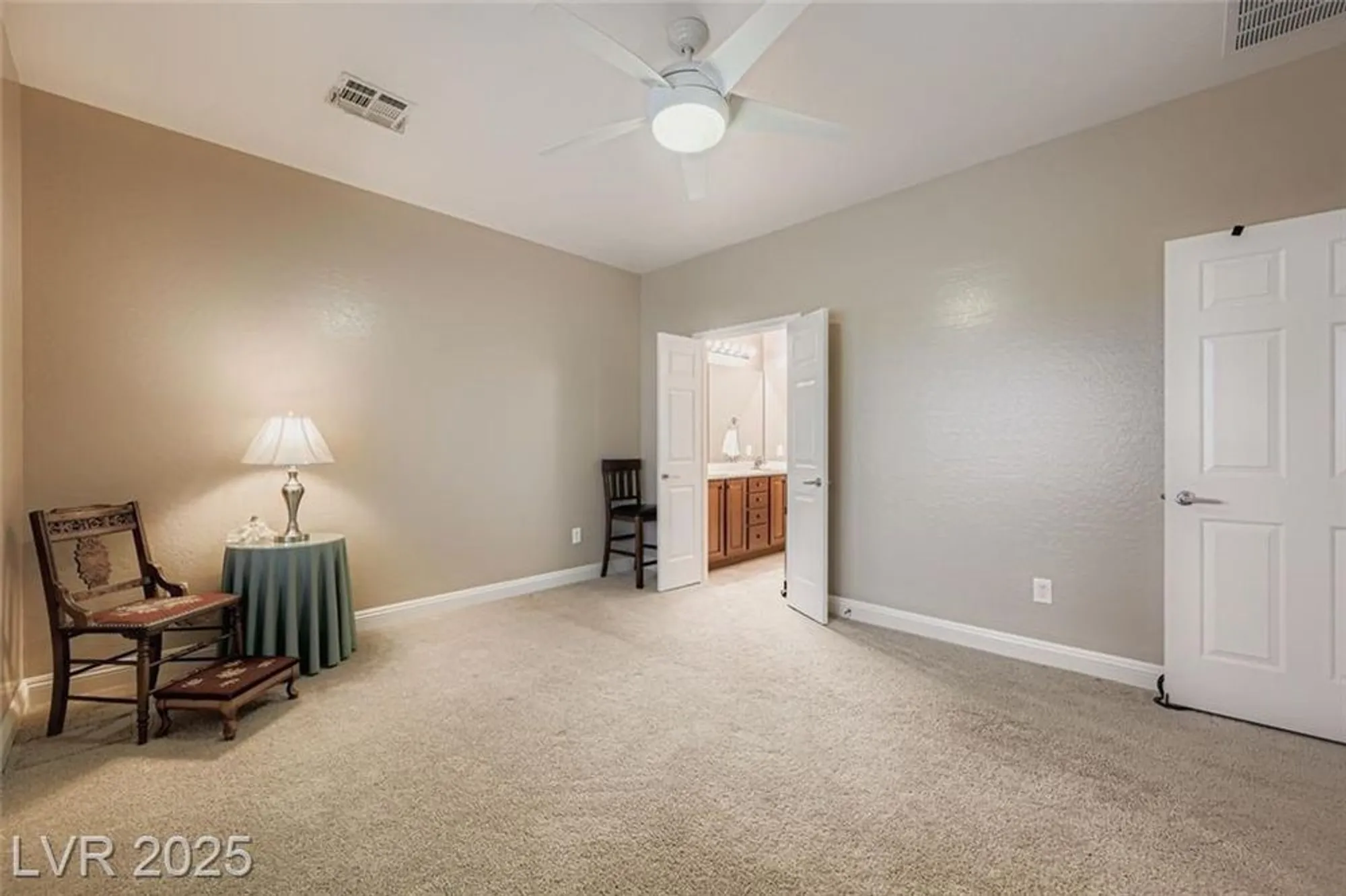 Property Slideshow image 16 of 40 | 7744 widewing dr, North Las Vegas, NV, 89084