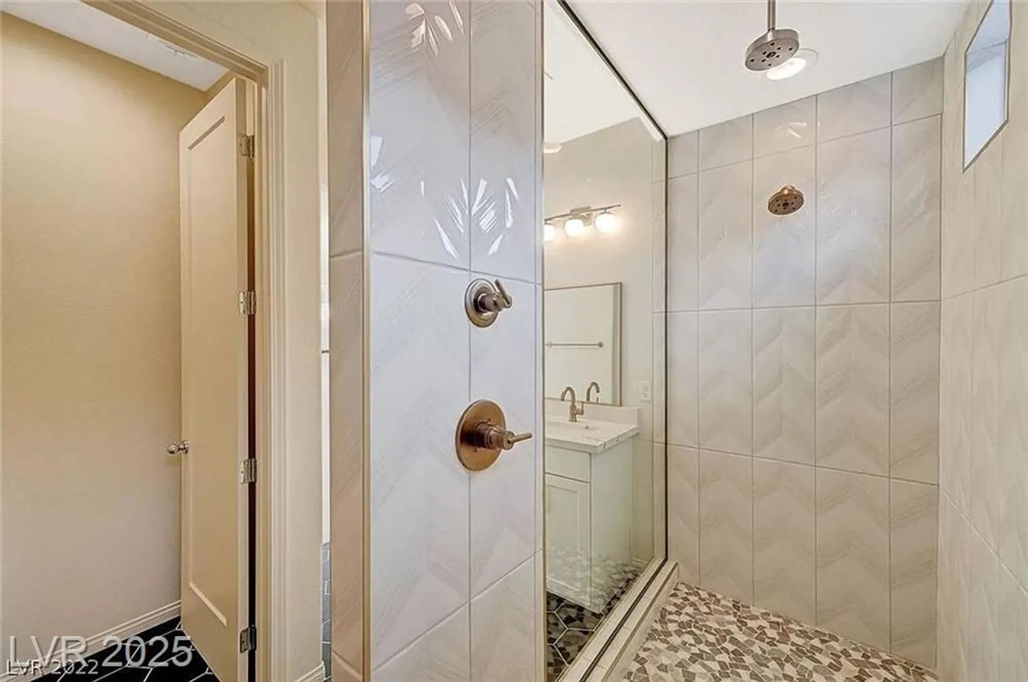 Property Slideshow image 14 of 20 | 31 castleton tower ct, Henderson, NV, 89011