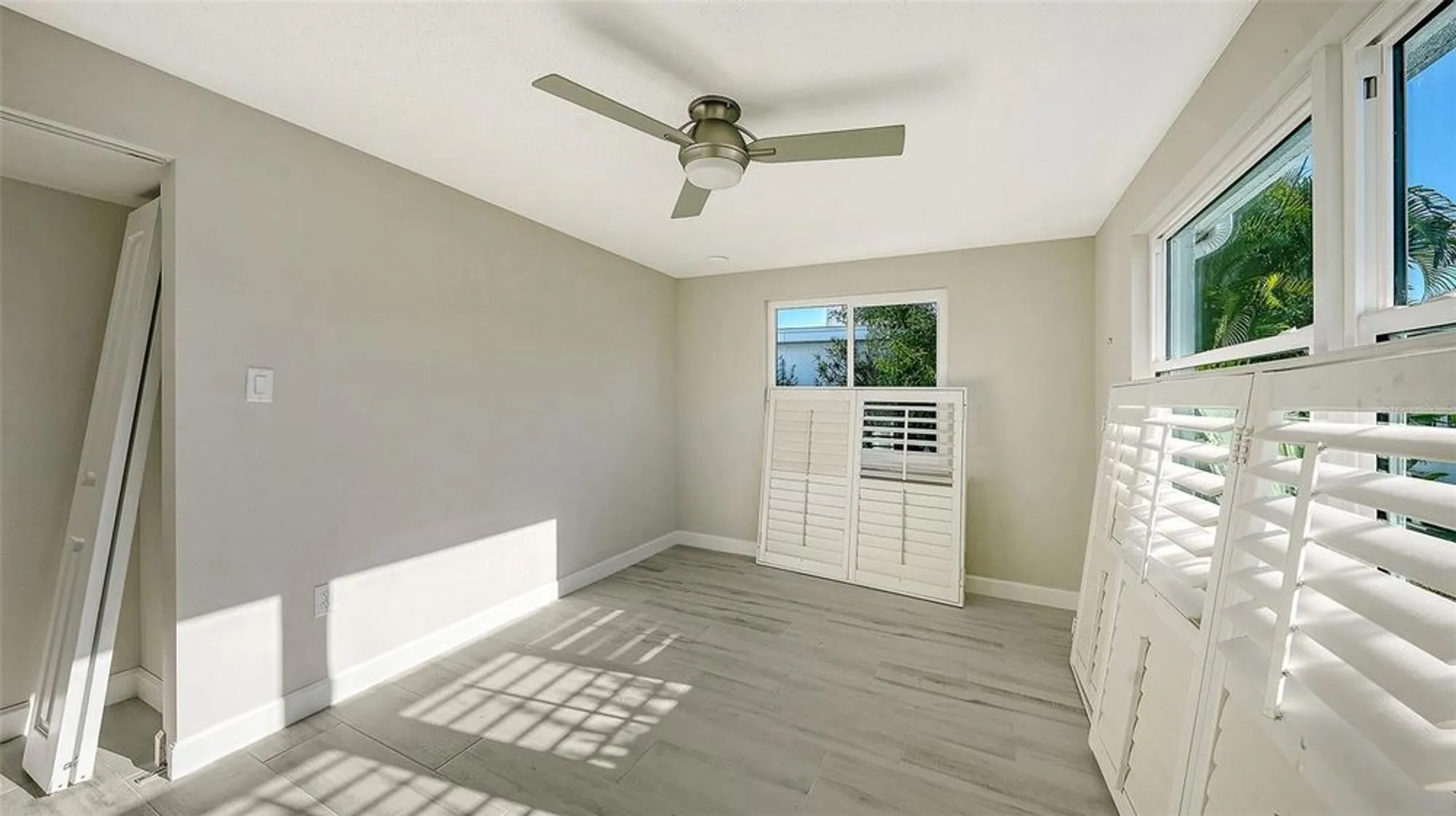 Property Slideshow image 16 of 39 | 738 el centro, Longboat Key, FL, 34228