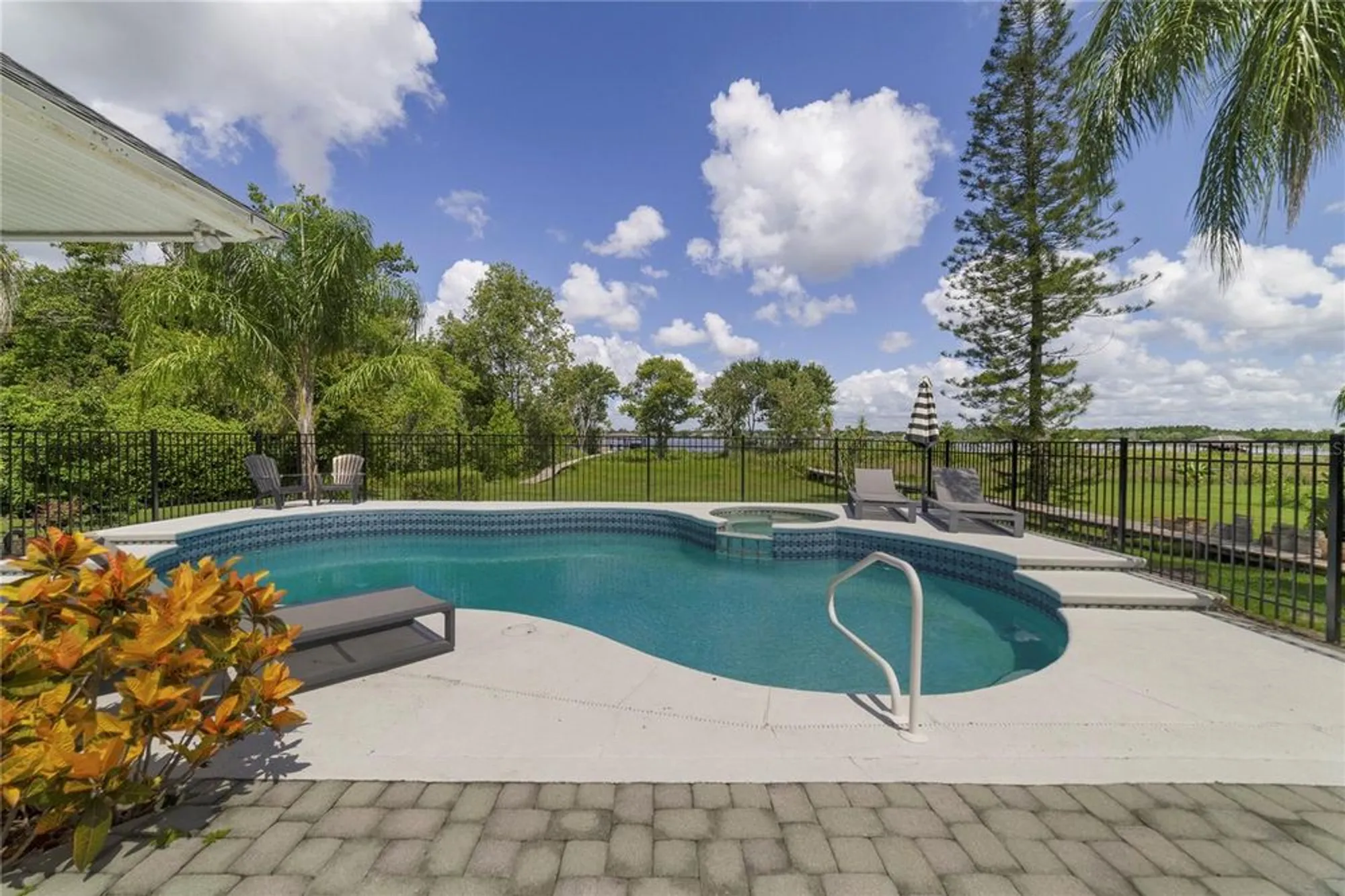 Property Slideshow image 46 of 54 | 1741 edgewater dr, Mount Dora, FL, 32757