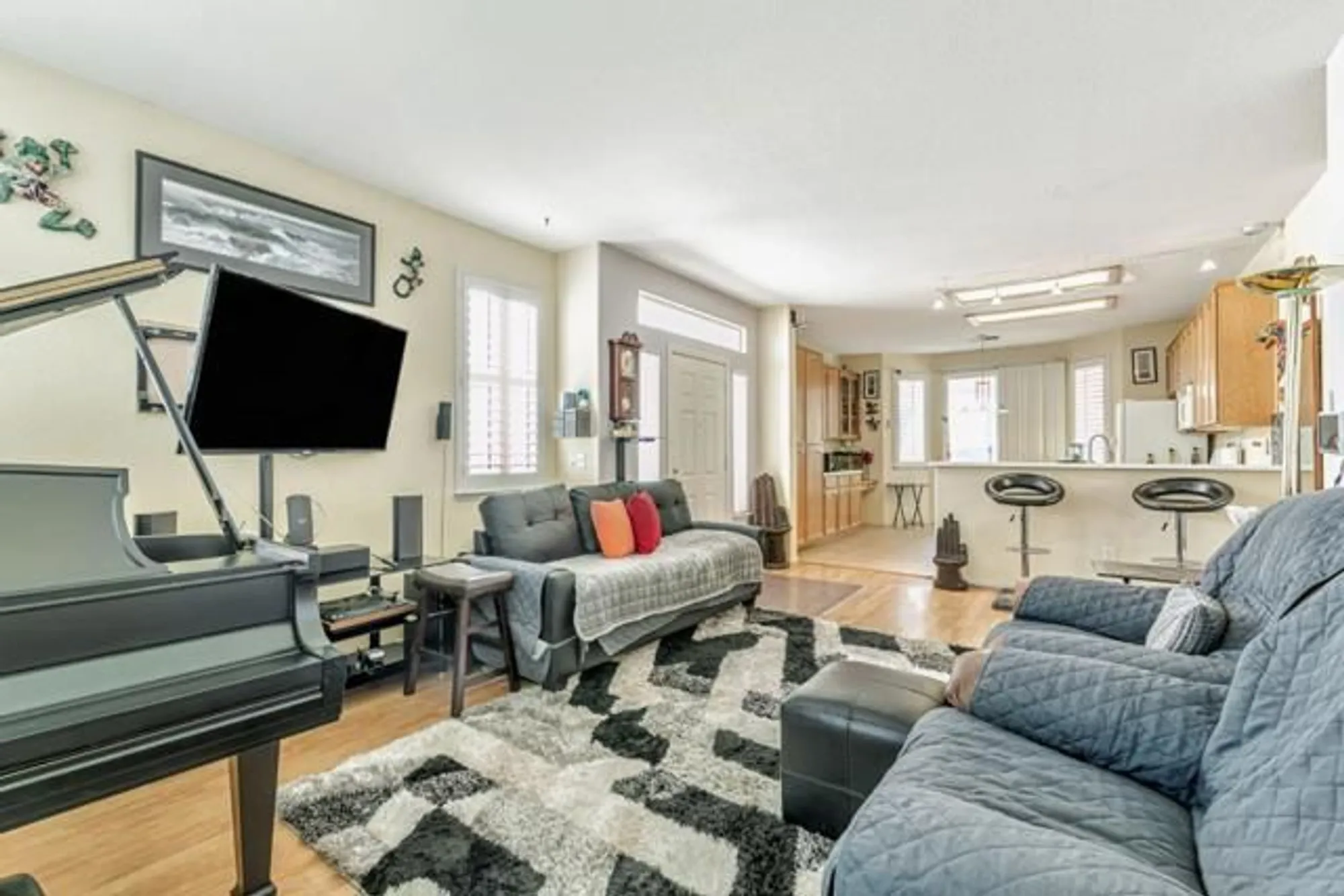 Property Slideshow image 11 of 34 | 782 oakhill way, Rio Vista, CA, 94571