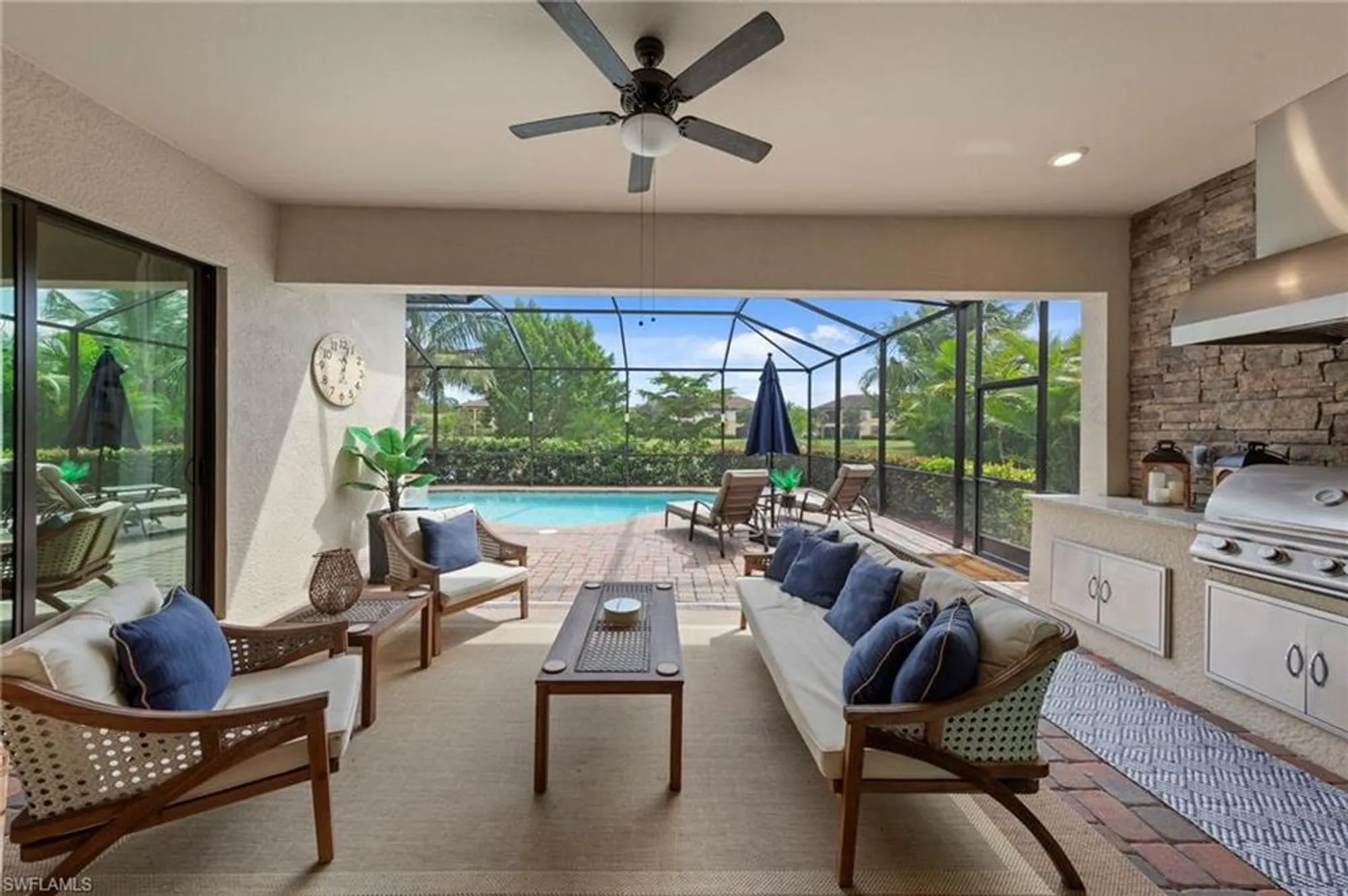 Property Slideshow image 33 of 49 | 28009 foxrock ct, Bonita Springs, FL, 34135
