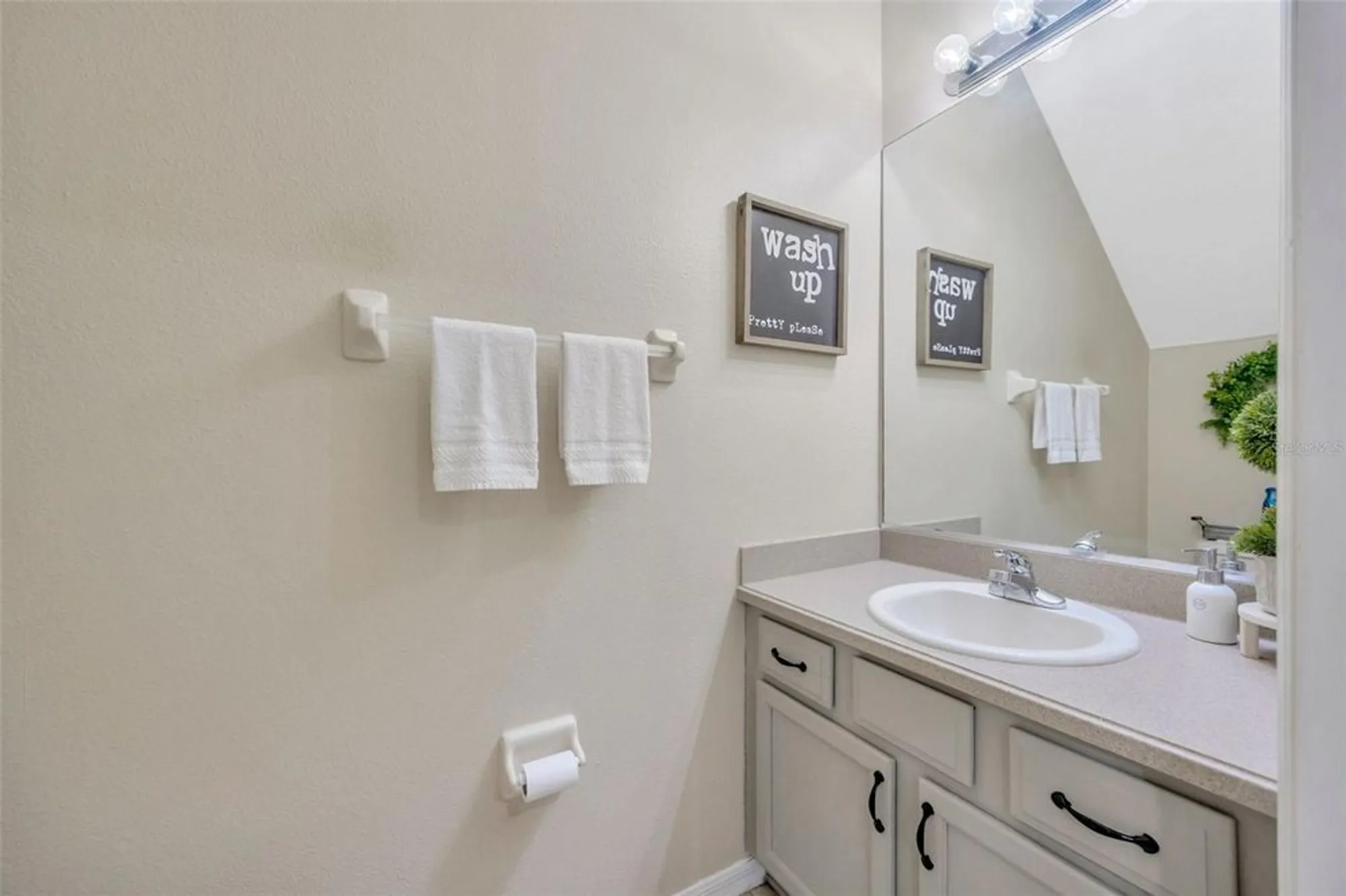 Property Slideshow image 21 of 56 | 1685 w spring meadow loop, Lecanto, FL, 34461