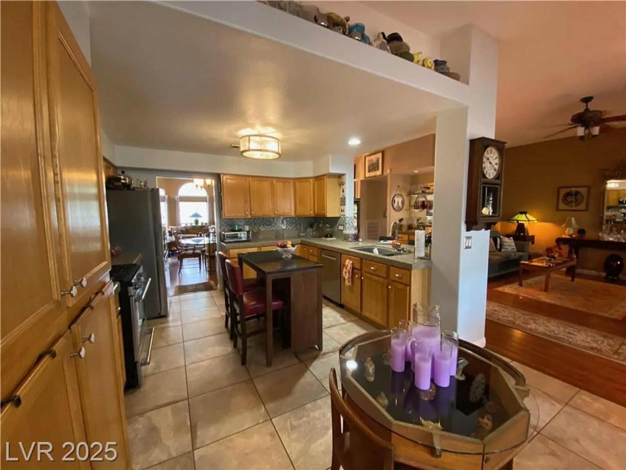 Property Slideshow image 12 of 27 | 4809 braeburn dr, Las Vegas, NV, 89130