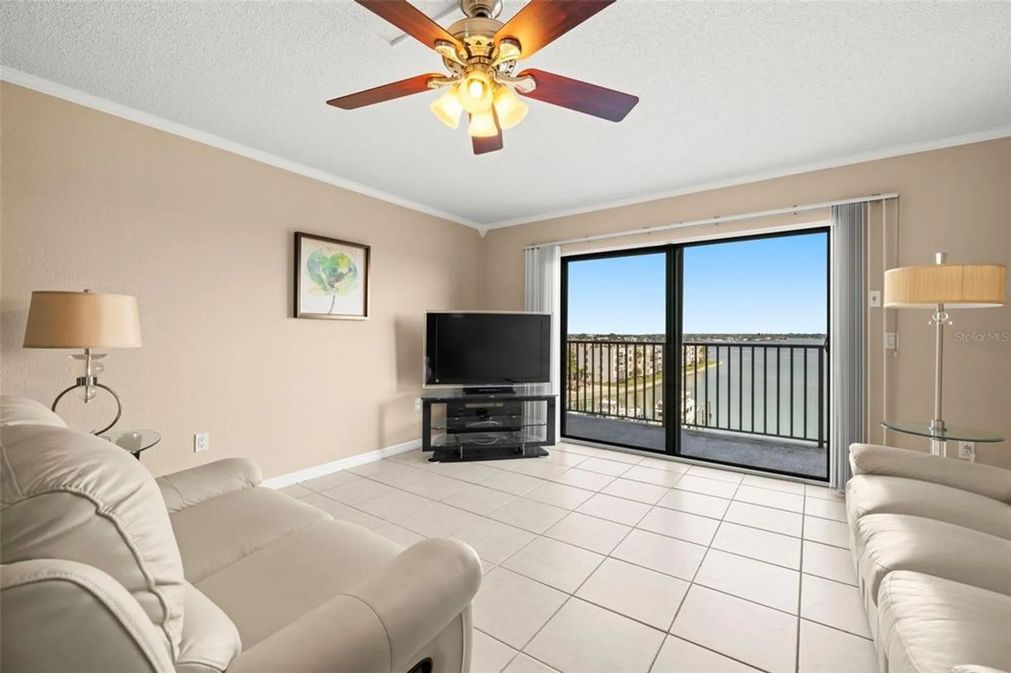 Property Slideshow image 4 of 40 | 7300 sun island dr 605, South Pasadena, FL, 33707