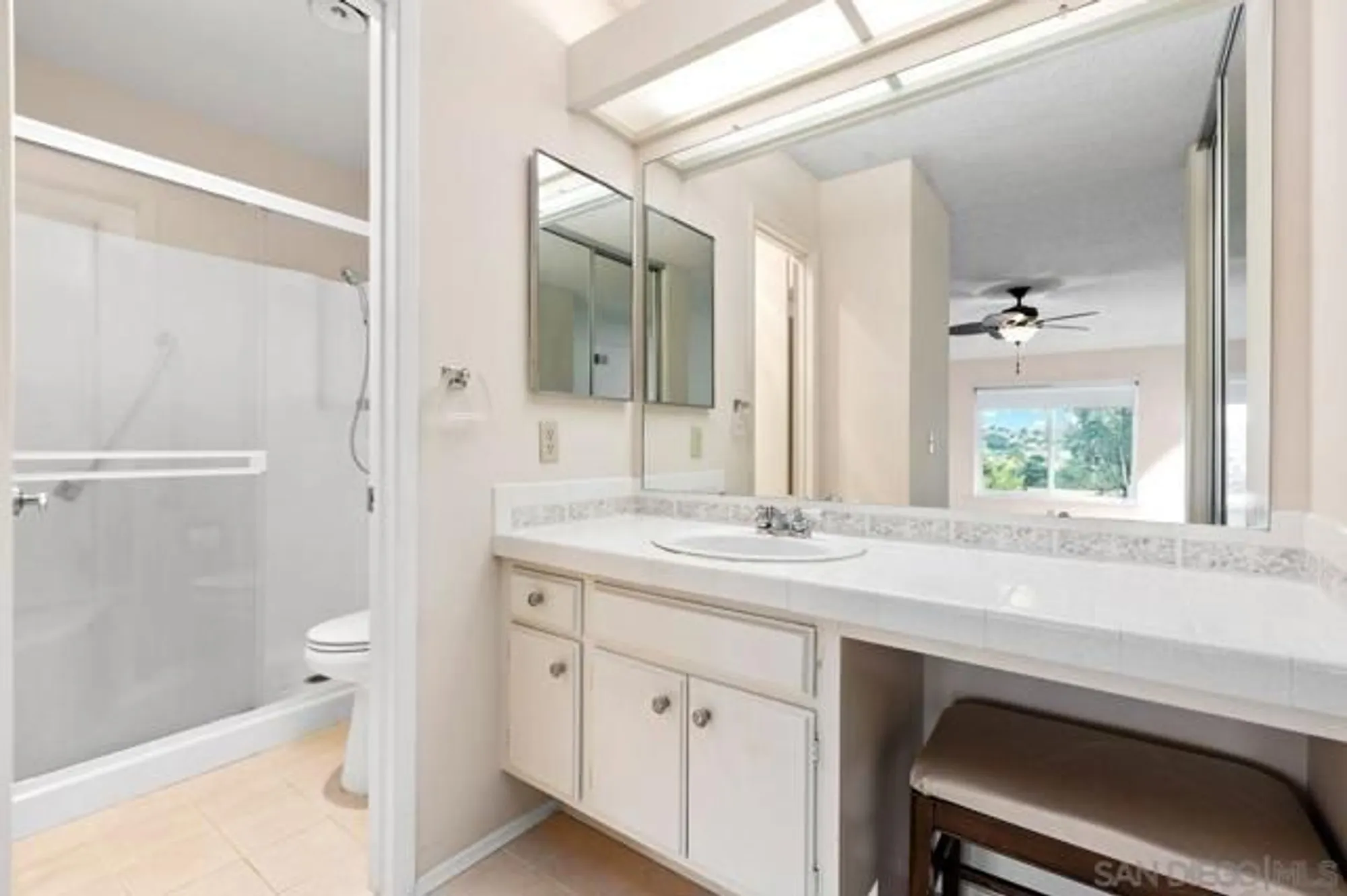 Property Slideshow image 33 of 39 | 17465 plaza animado 147, San Diego, CA, 92128