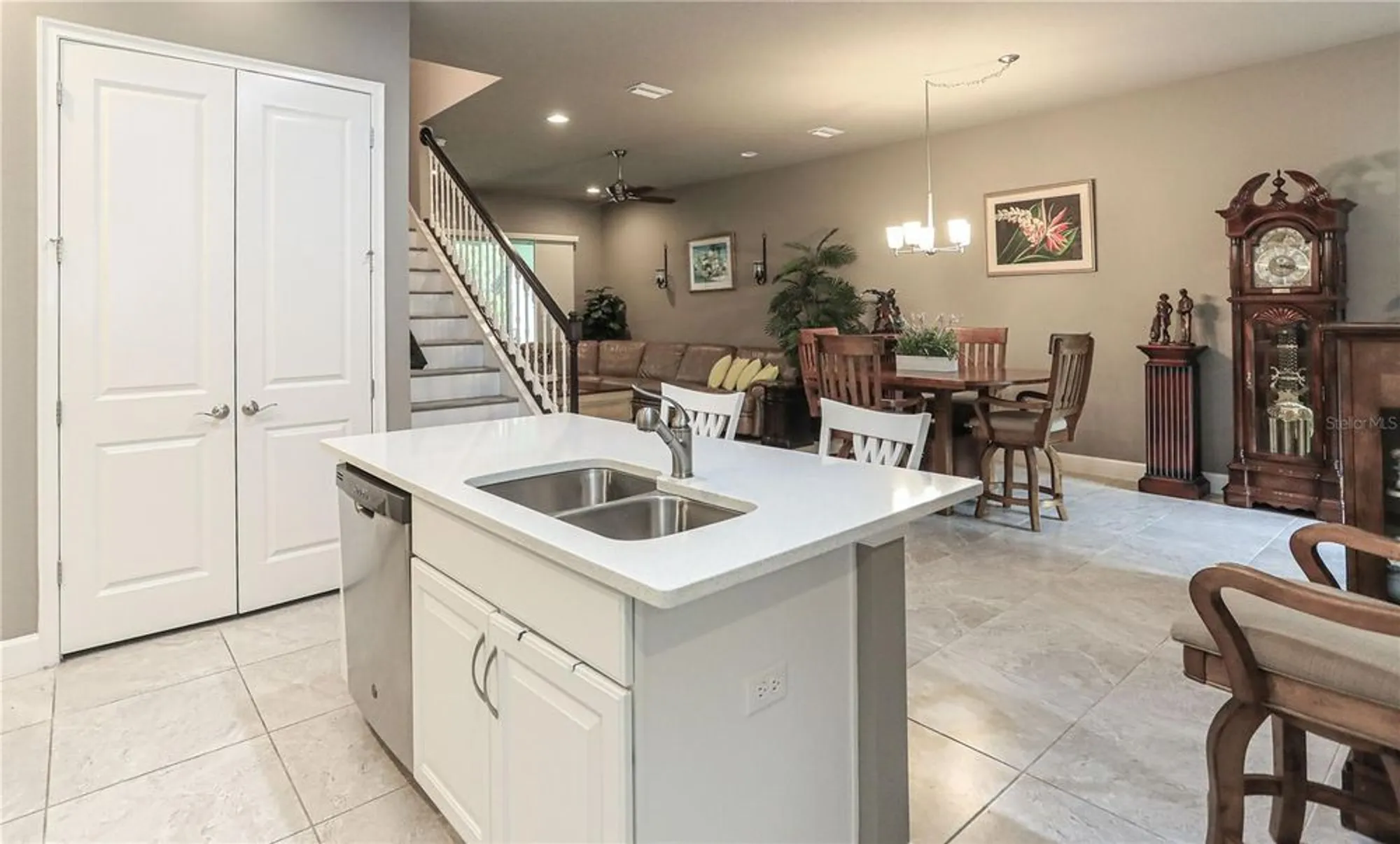 Property Slideshow image 13 of 92 | 875 pinewood dr, Ormond Beach, FL, 32174