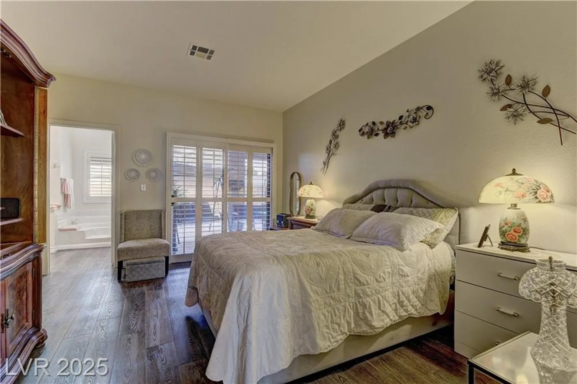 Property Slideshow image 13 of 25 | 468 fallwood ln, Las Vegas, NV, 89107