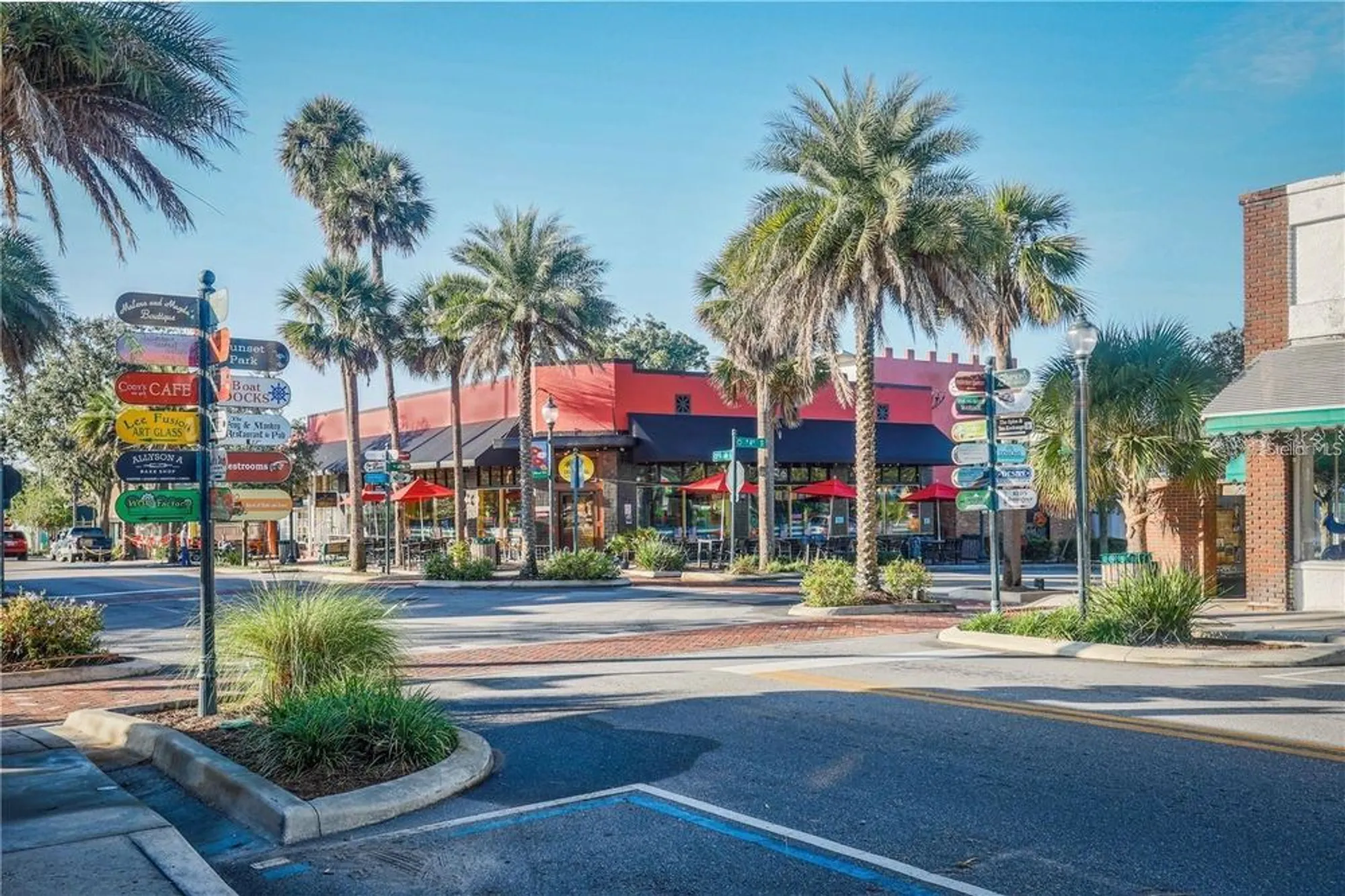 Property Slideshow image 57 of 63 | 8252 bridgeport bay cir, Mount Dora, FL, 32757