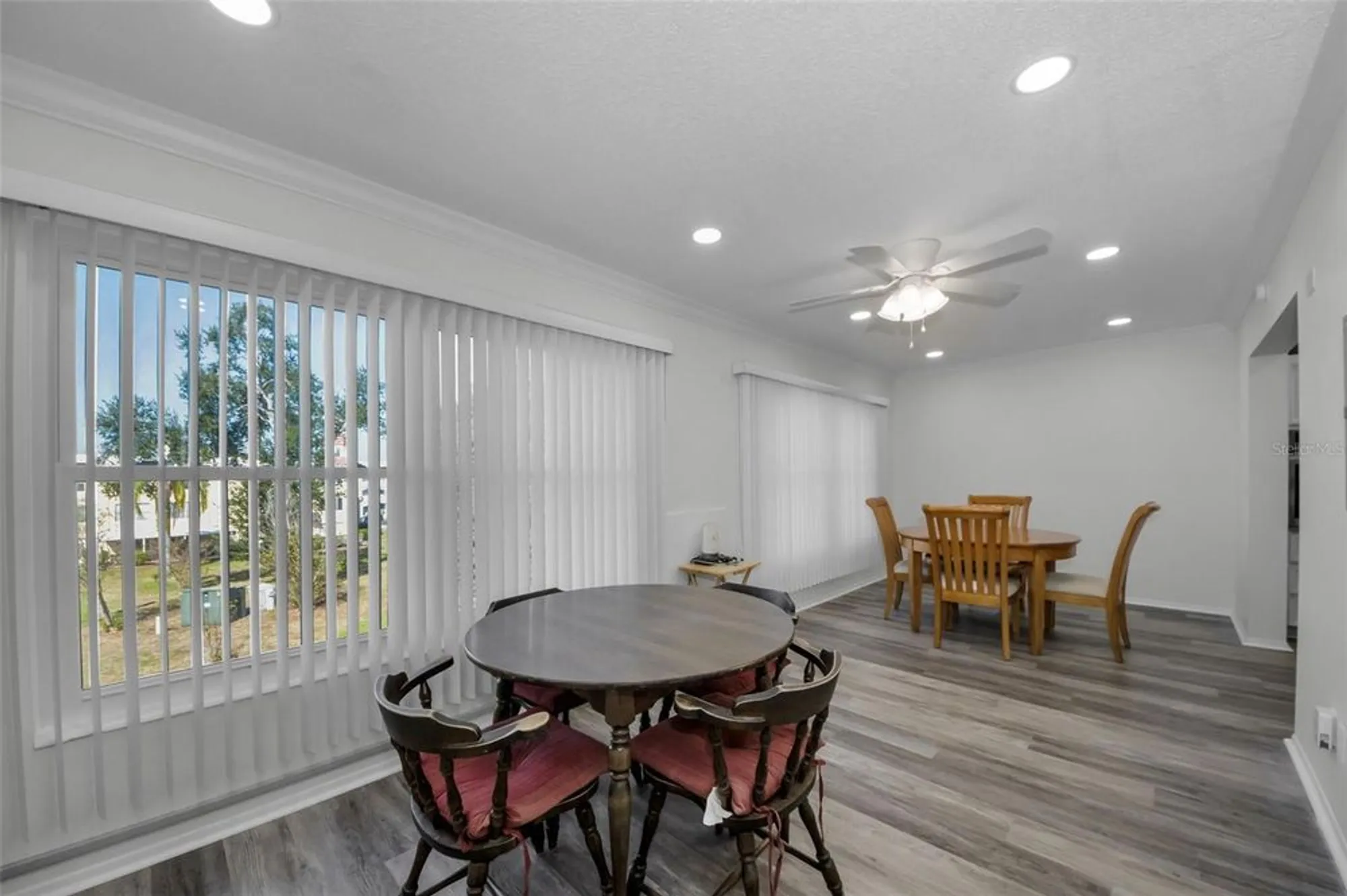 Property Slideshow image 14 of 58 | 2430 florentine way 44, Clearwater, FL, 33763