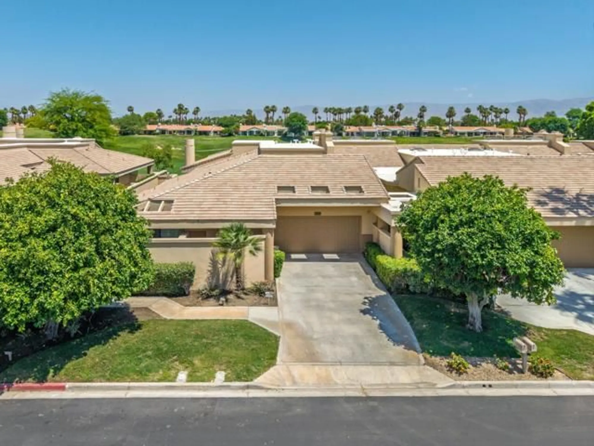 Property Slideshow image 7 of 36 | 80555 pebble bch, La Quinta, CA, 92253
