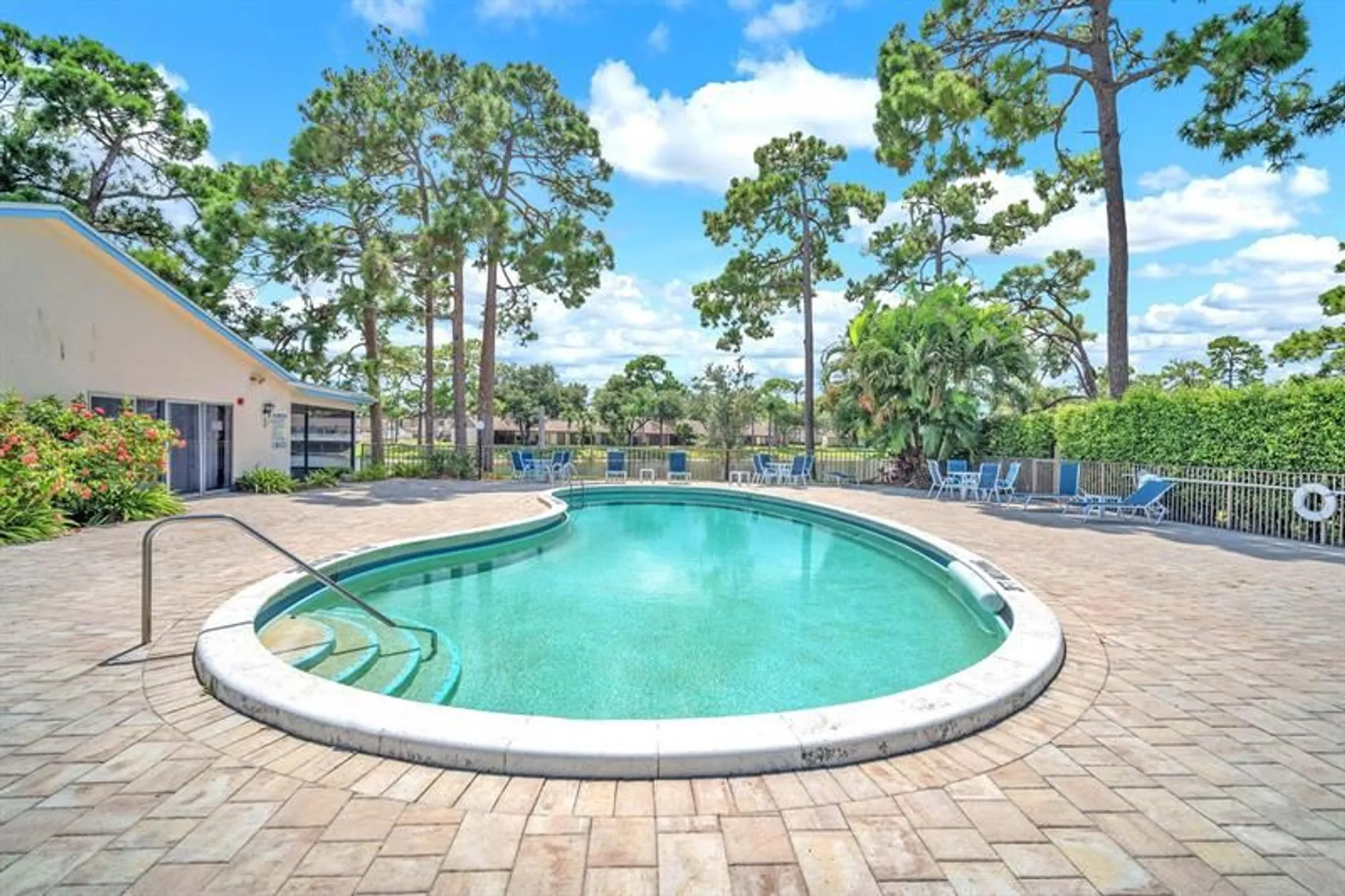 Property Slideshow image 34 of 36 | 6104 rainbow cir, Greenacres, FL, 33463