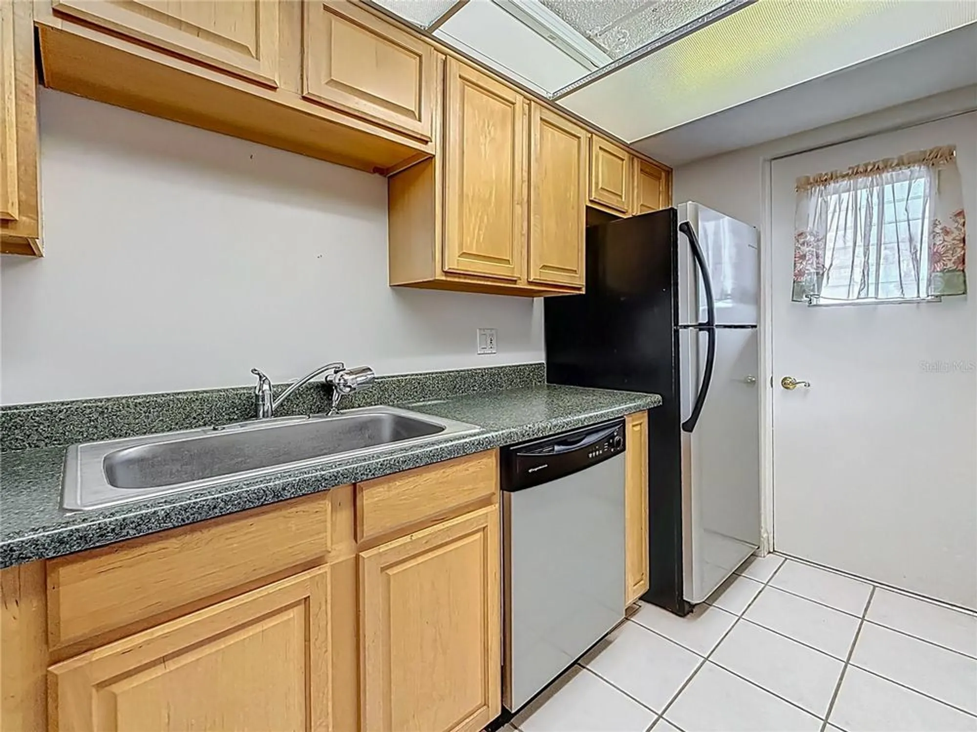 Property Slideshow image 16 of 39 | 1 boca ciega point blvd apt 215, St Petersburg, FL, 33708
