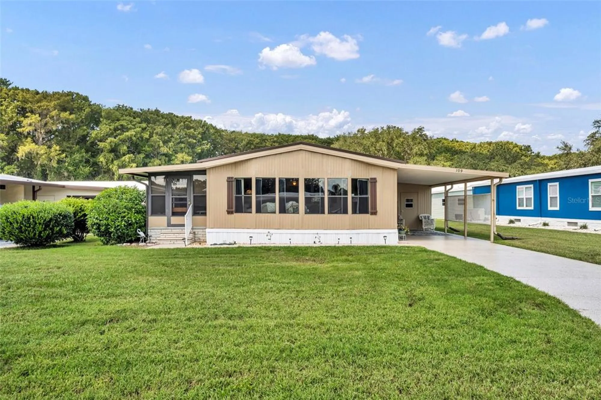 Property Slideshow image 2 of 41 | 109 lyonia ln, Wildwood, FL, 34785