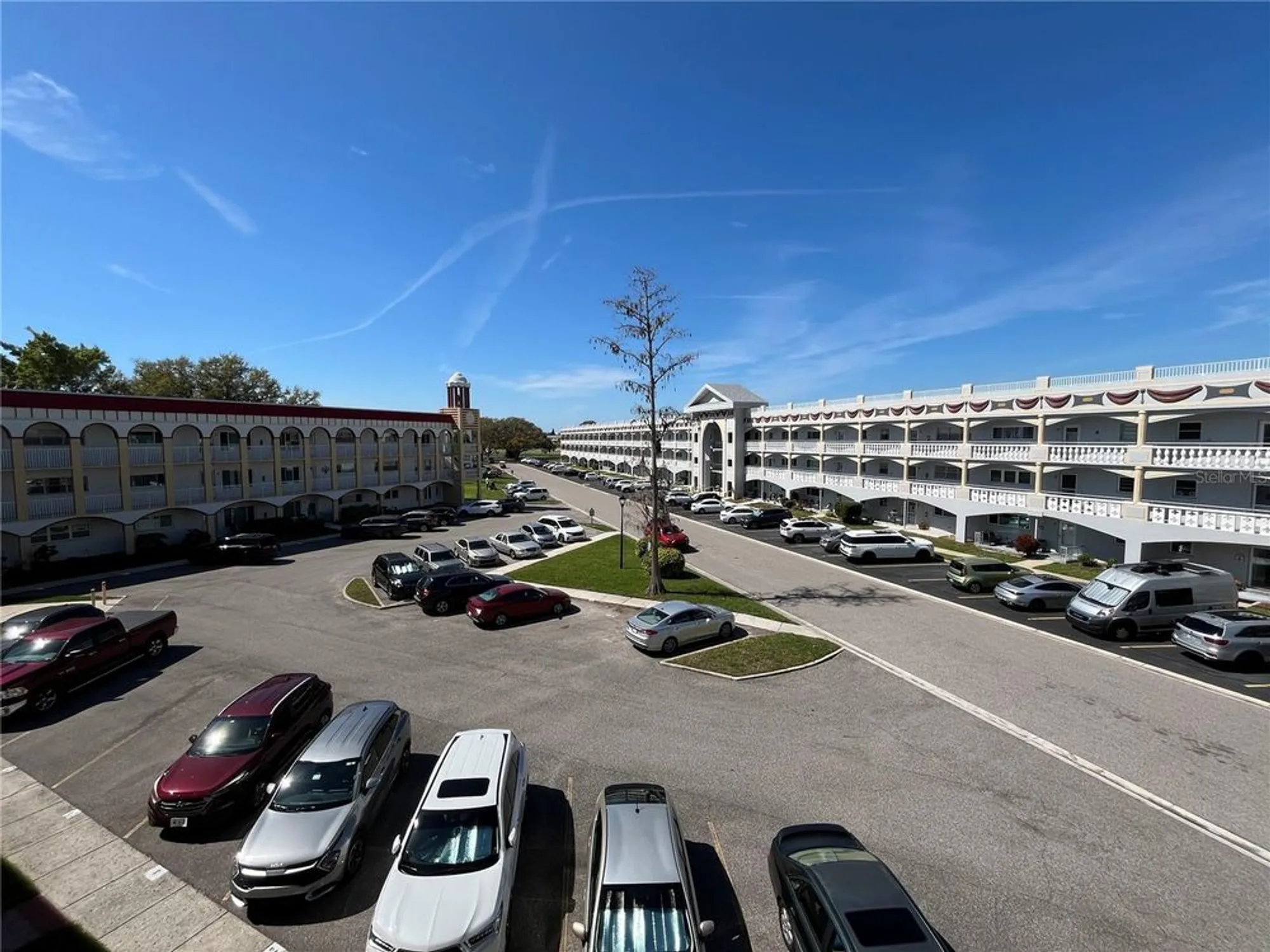 Property Slideshow image 5 of 46 | 2431 franciscan dr 45, Clearwater, FL, 33763