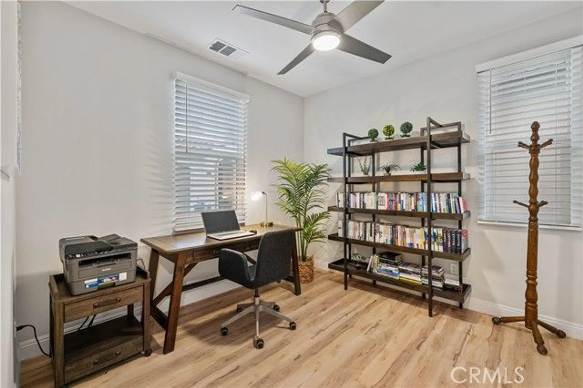 Property Slideshow image 21 of 55 | 20608 galloway dr, Santa Clarita, CA, 91350