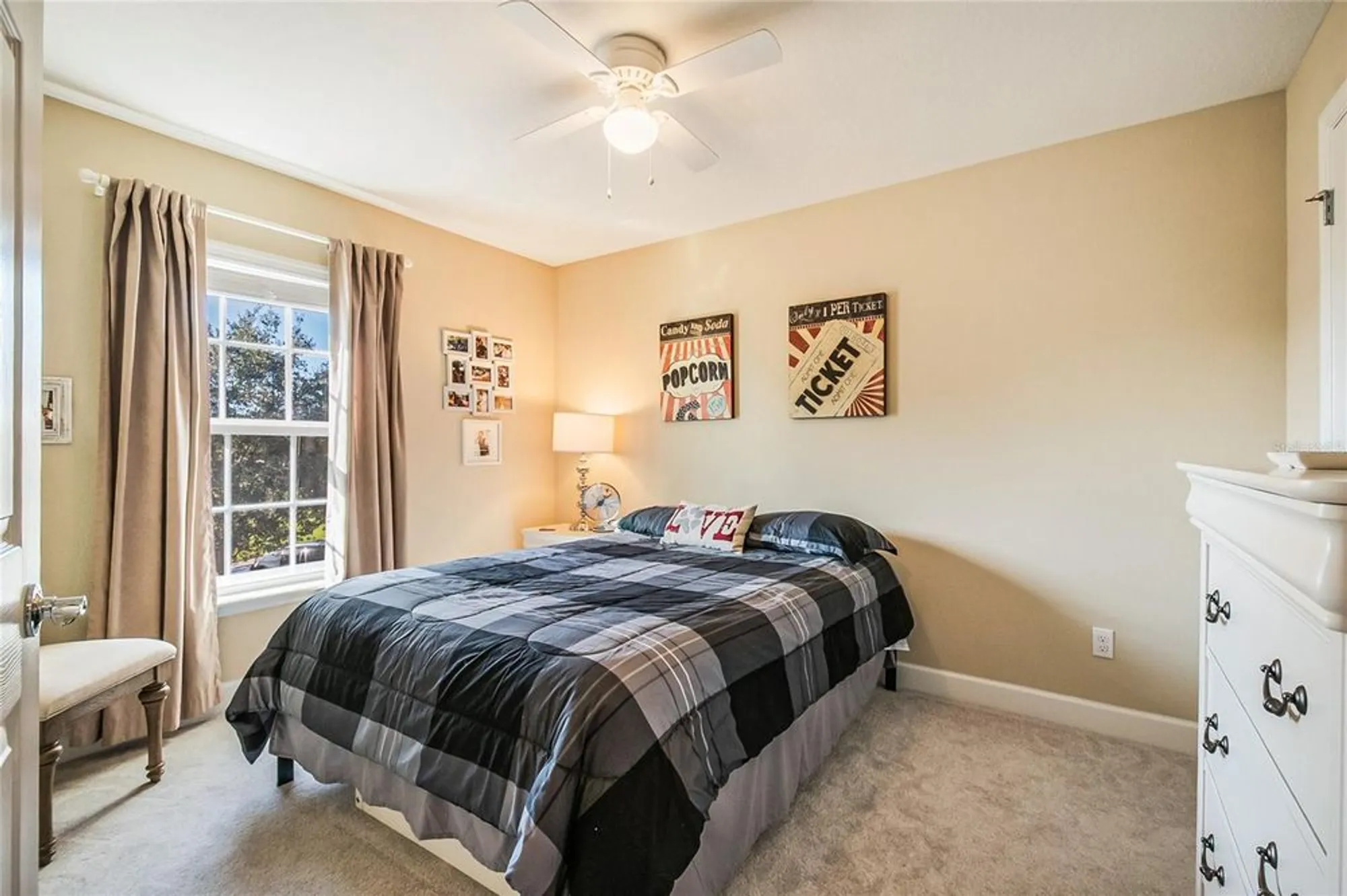 Property Slideshow image 28 of 67 | 12010 lorenza ln, Orlando, FL, 32827