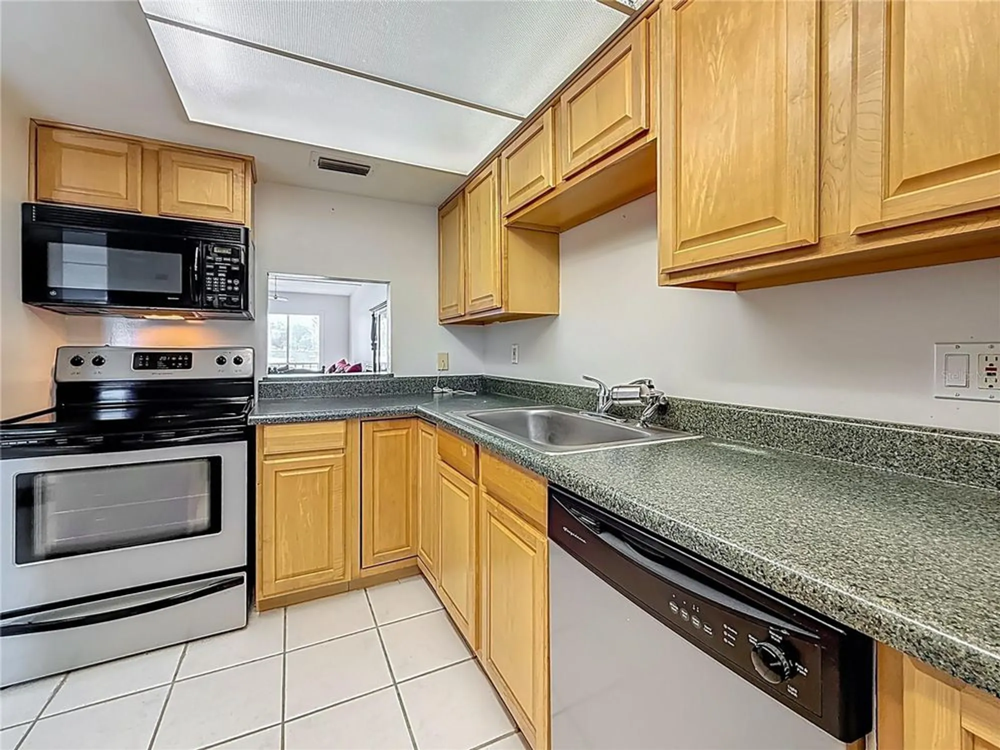 Property Slideshow image 15 of 39 | 1 boca ciega point blvd apt 215, St Petersburg, FL, 33708