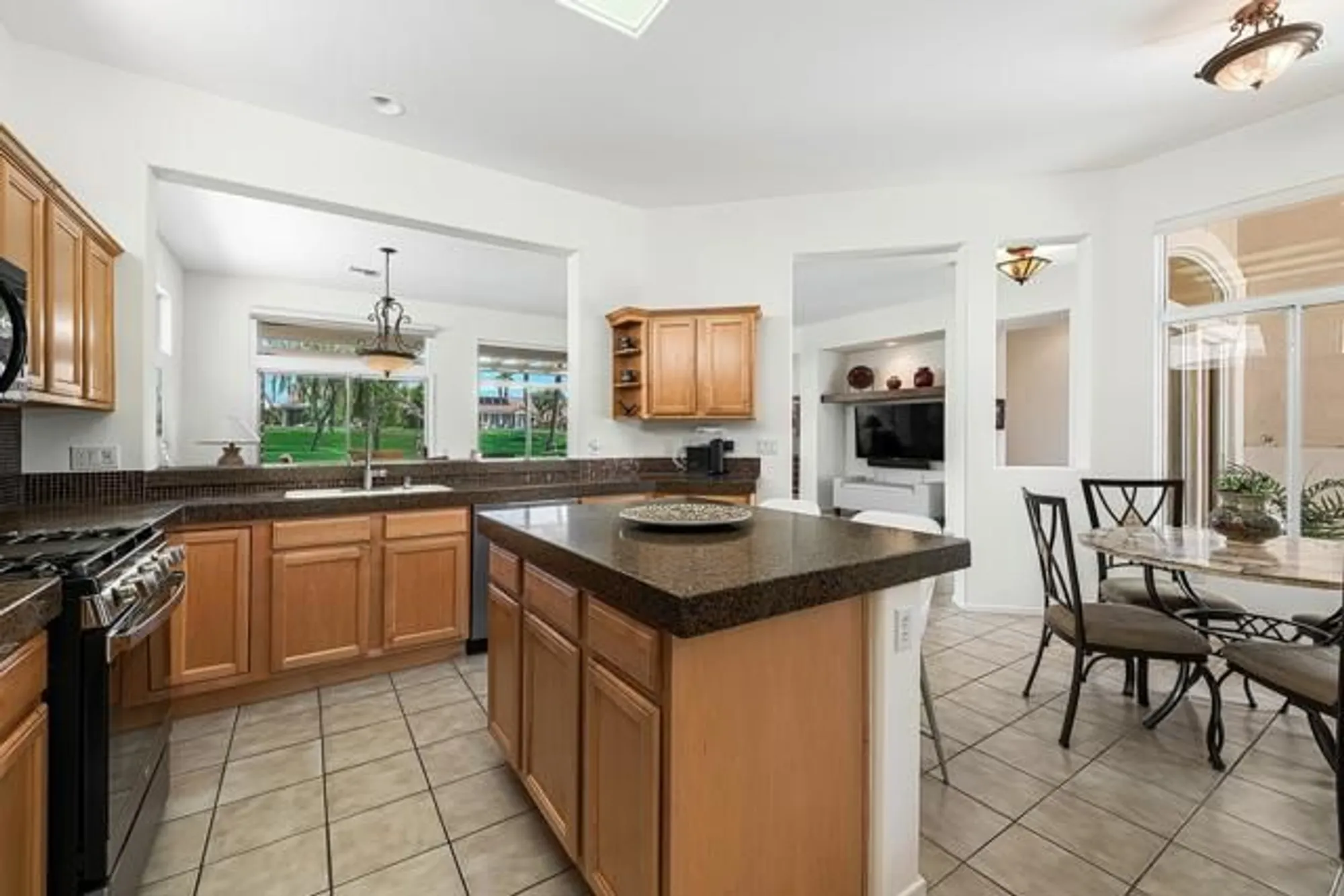 Property Slideshow image 9 of 34 | 78700 sunrise mountain vw, Palm Desert, CA, 92211