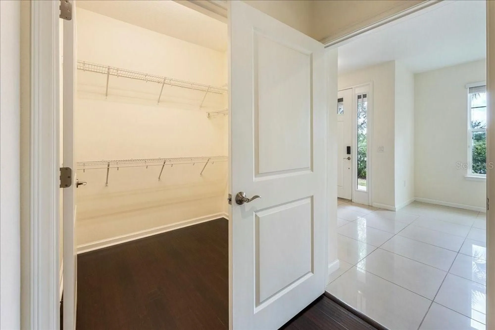 Property Slideshow image 14 of 50 | 11934 meadowgate pl, Lakewood Ranch, FL, 34211