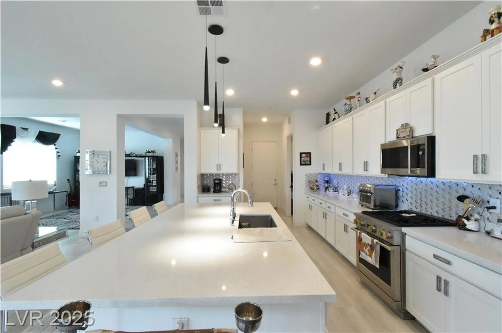 Property Slideshow image 23 of 88 | 12468 primrose grove ln, Las Vegas, NV, 89138