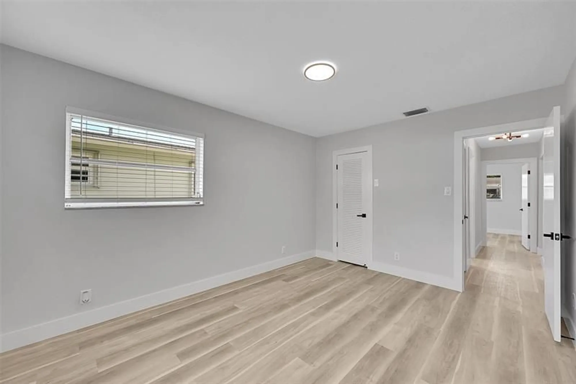 Property Slideshow image 22 of 35 | 6925 nw 11th st, Margate, FL, 33063