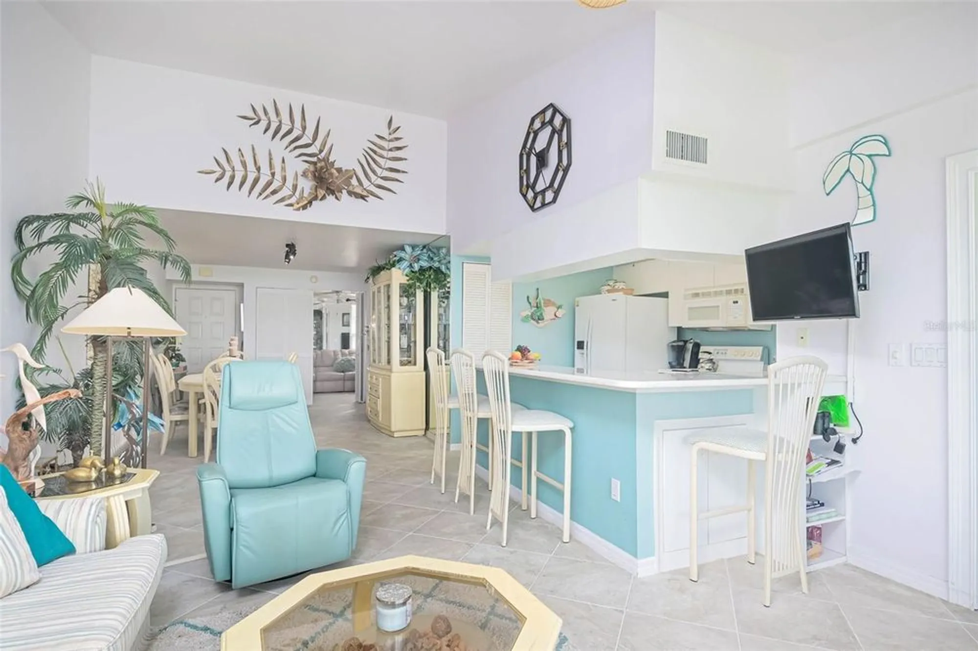 Property Slideshow image 9 of 30 | 5845 trailwinds dr 531, Fort Myers, FL, 33907