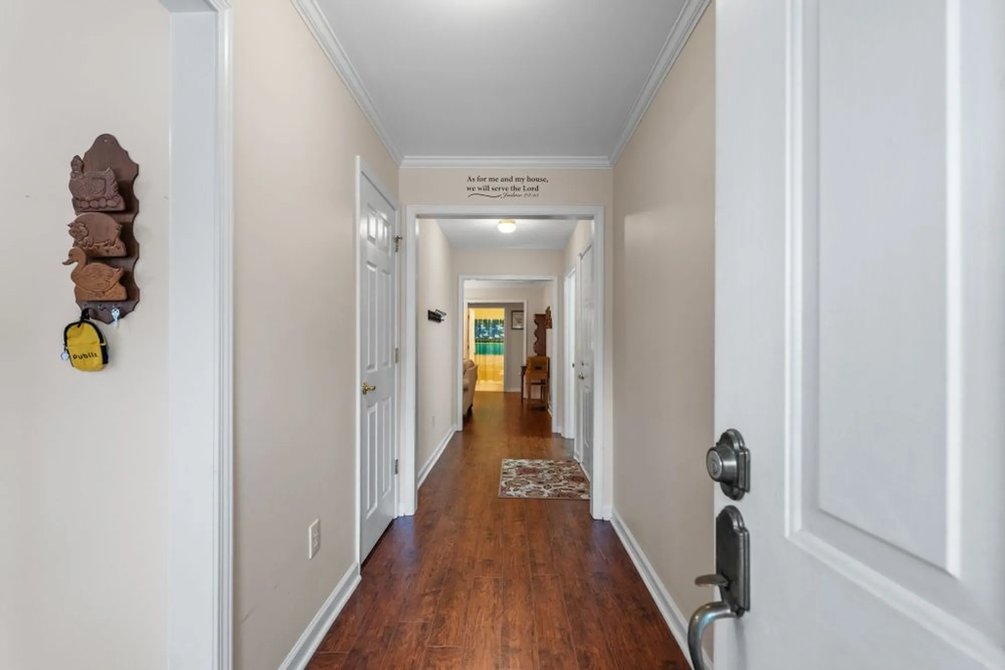 Property Slideshow image 3 of 36 | 327 forest glen cir, Murfreesboro, TN, 37128