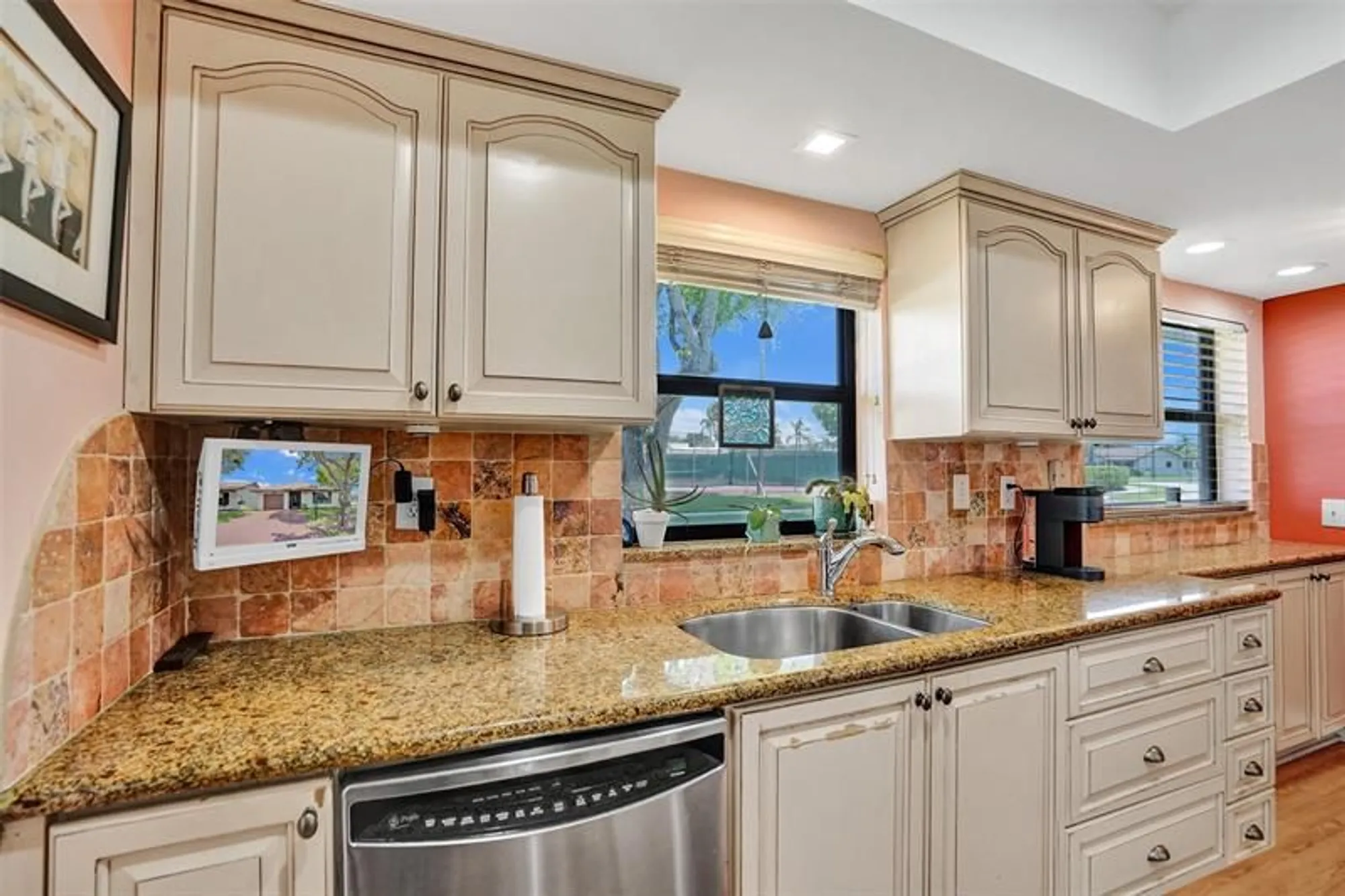 Property Slideshow image 18 of 80 | 1584 sw 22nd ter, Deerfield Beach, FL, 33442
