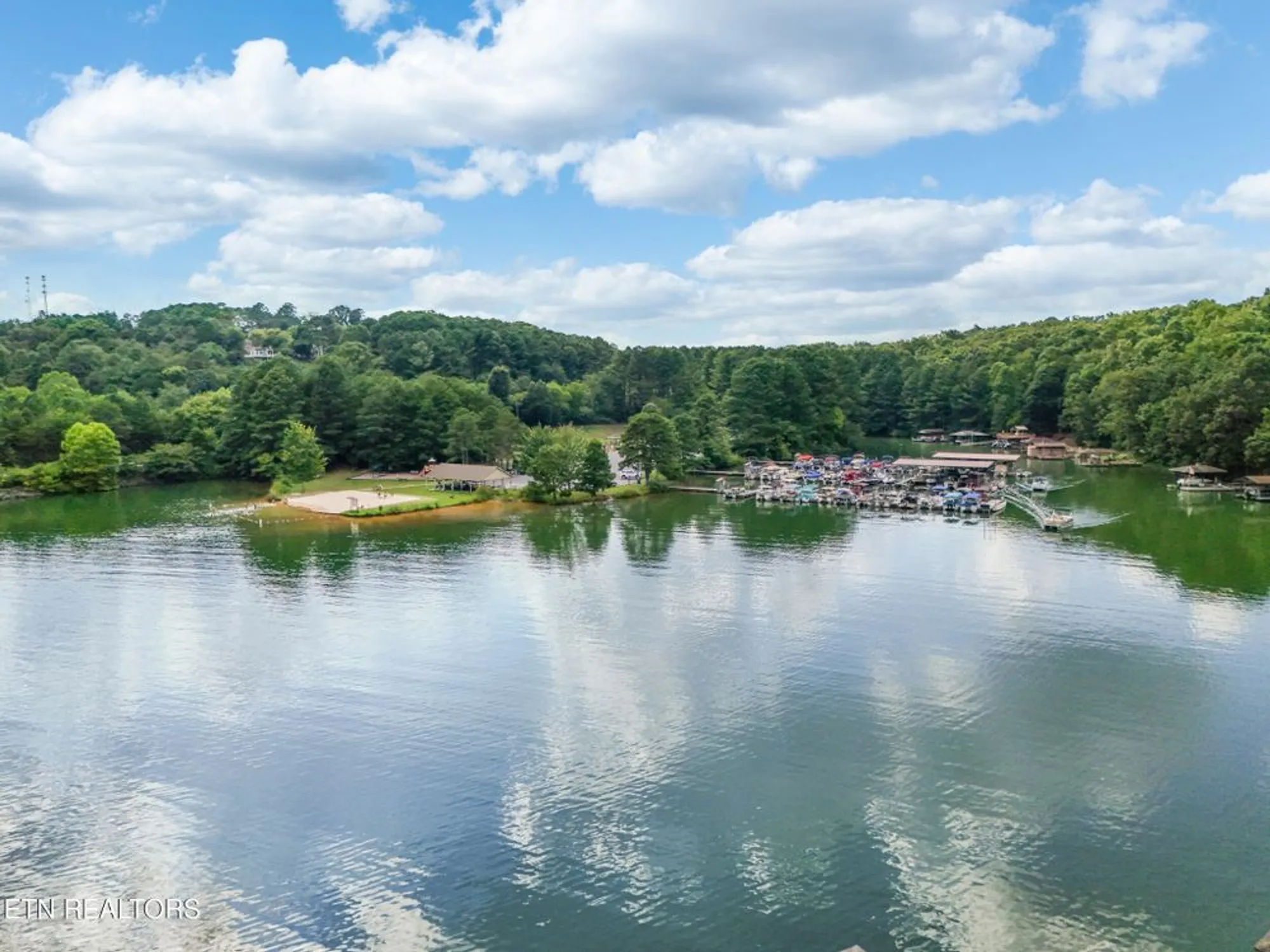 Property Slideshow image 51 of 58 | 123 inata cir, Loudon, TN, 37774