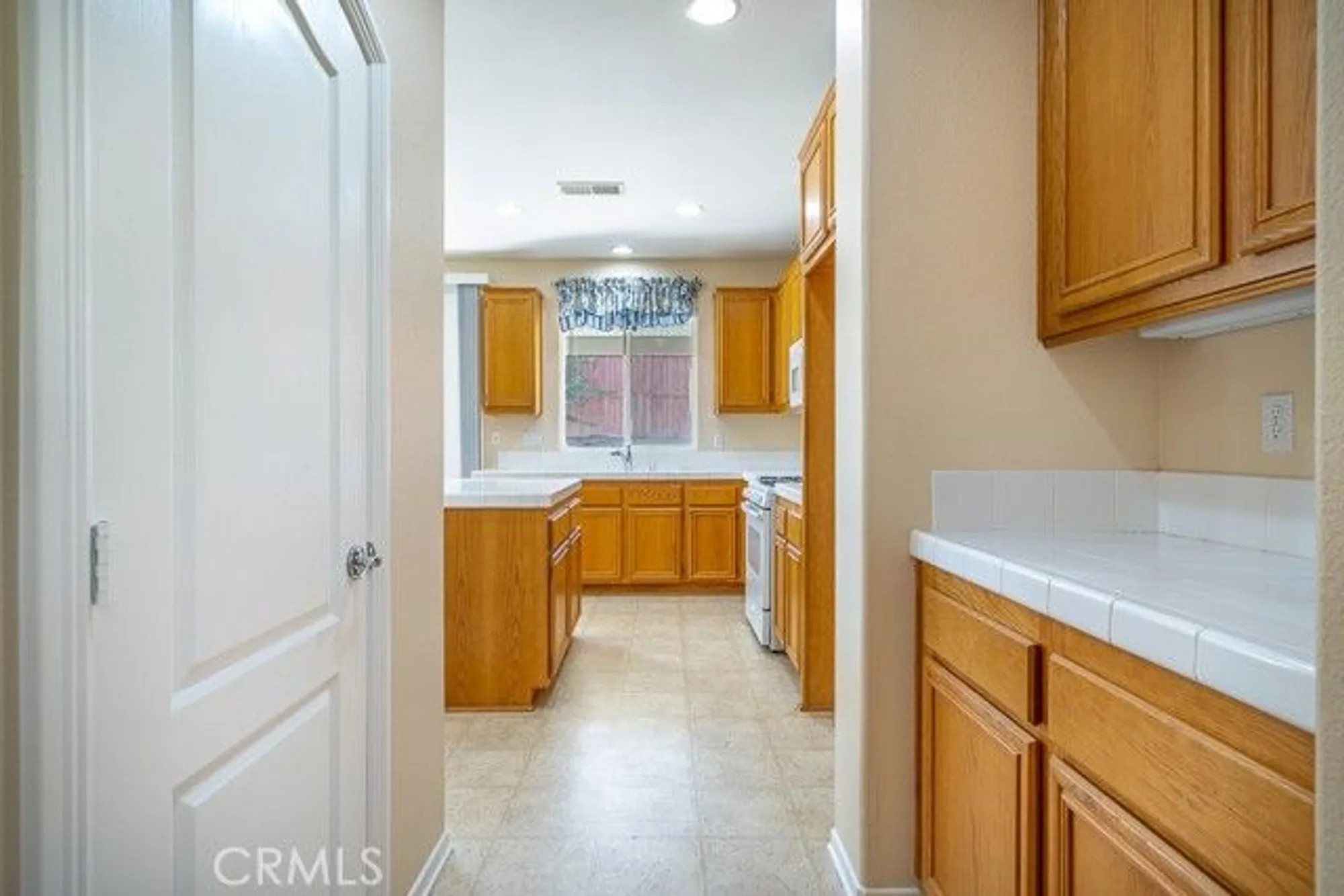 Property Slideshow image 9 of 56 | 241 carner ln, Hemet, CA, 92545