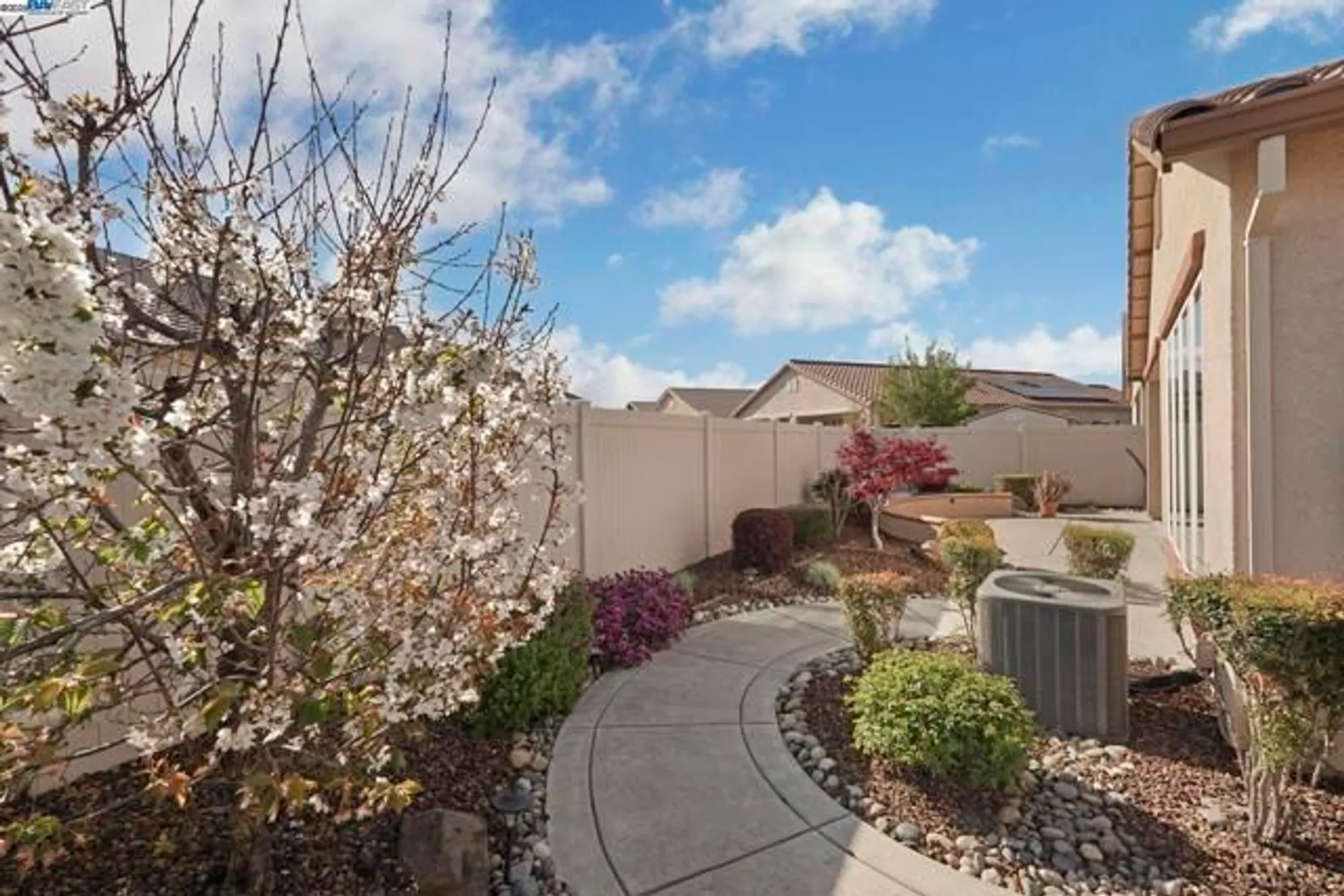 Property Slideshow image 42 of 54 | 2961 clear point way, Manteca, CA, 95336