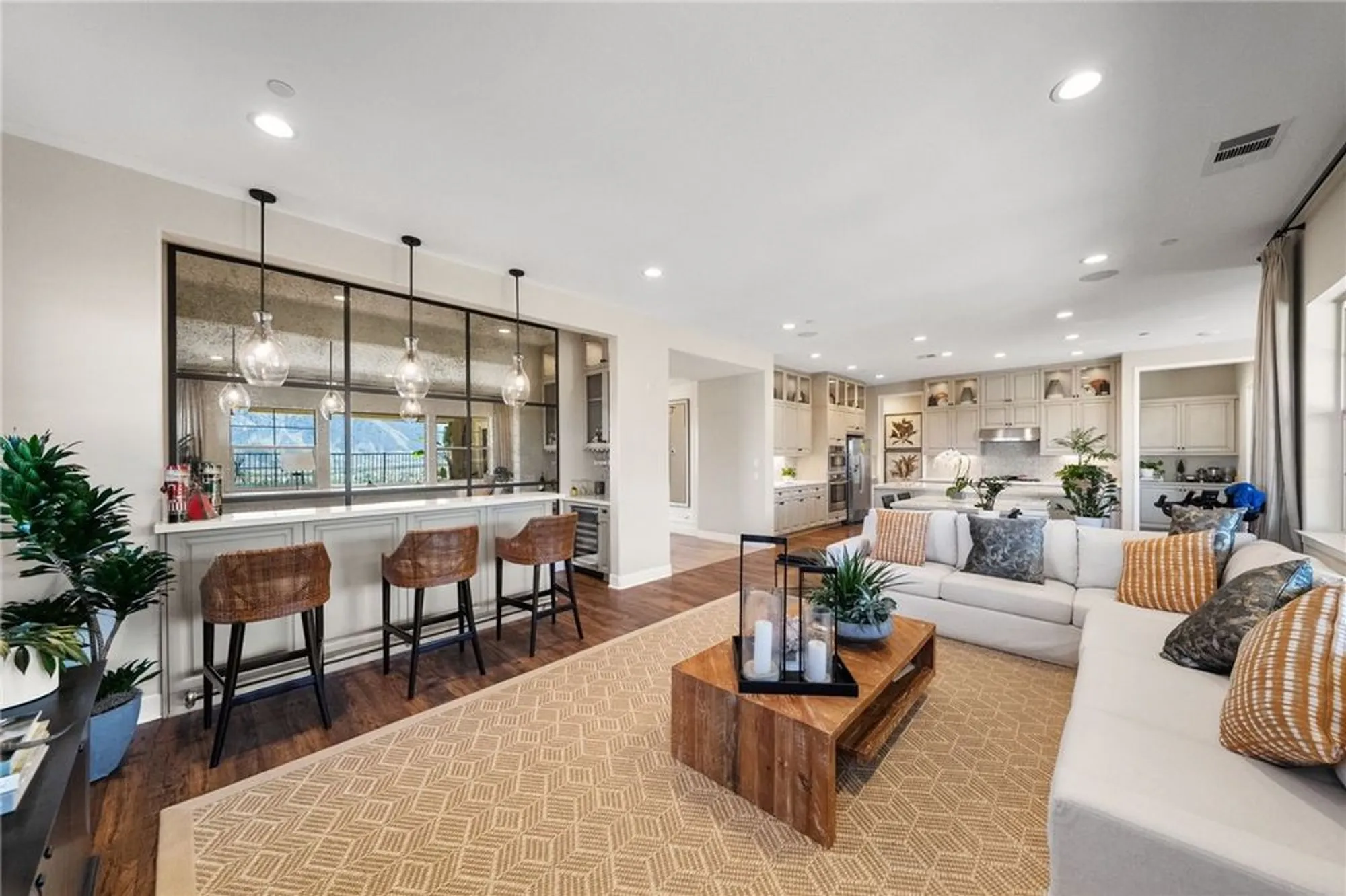 Property Slideshow image 13 of 59 | 11463 explorer ct, Temescal Valley, CA, 92883