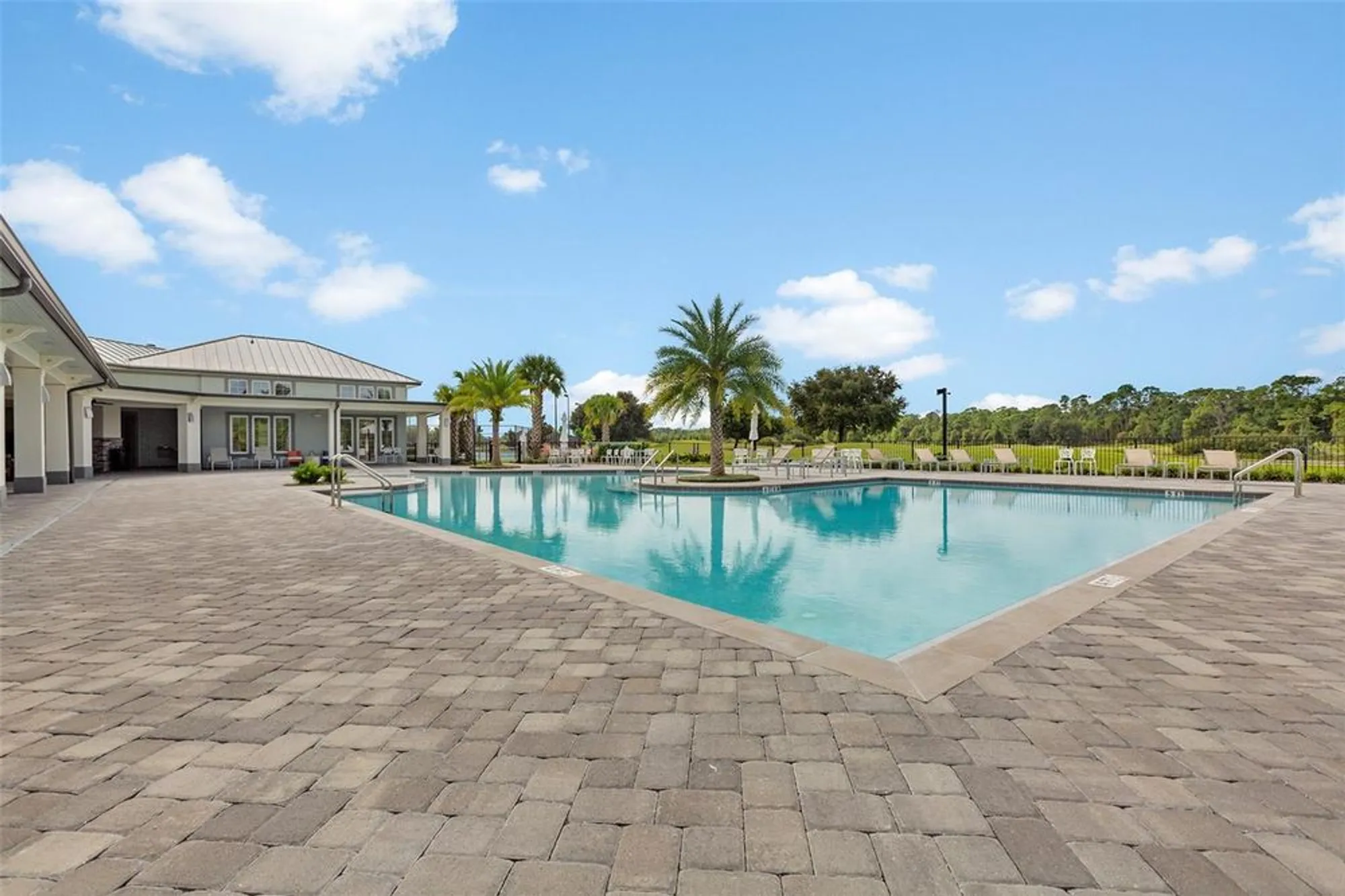 Property Slideshow image 34 of 44 | 3168 songbird cir, Harmony, FL, 34773