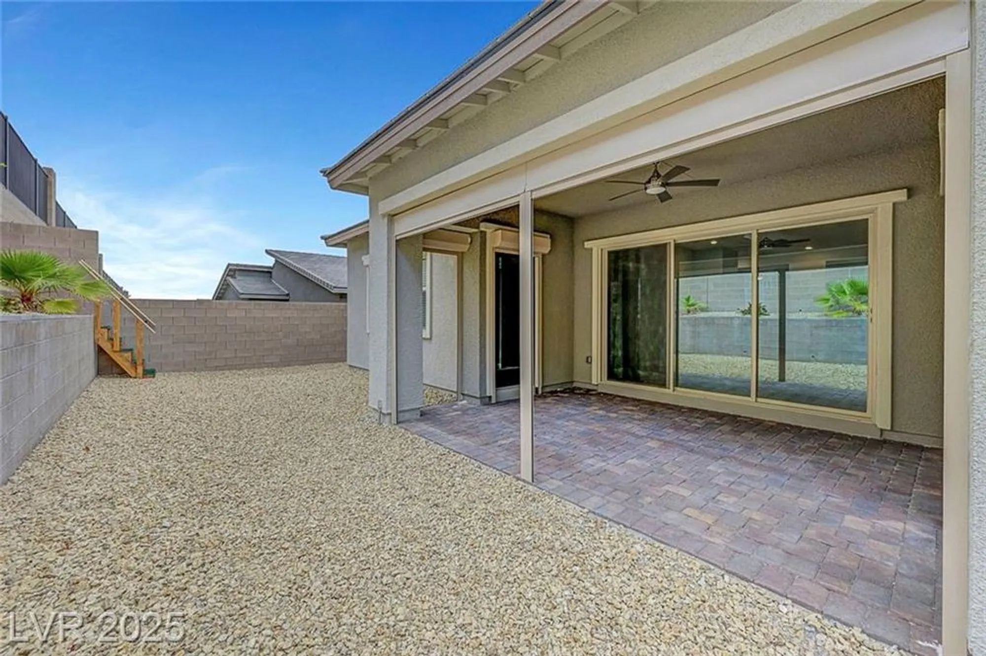 Property Slideshow image 39 of 44 | 977 edinburgh fields ct, Las Vegas, NV, 89138