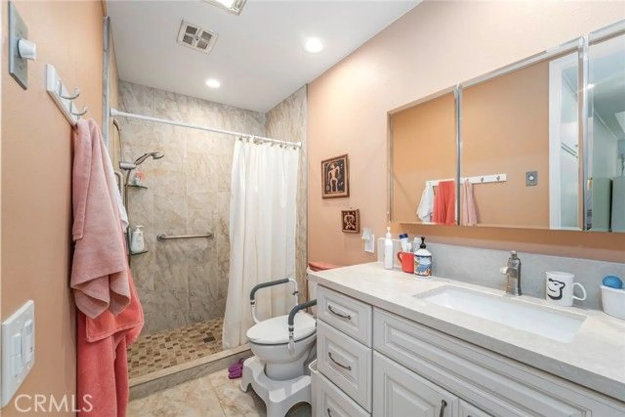 Property Slideshow image 18 of 60 | 2220 via mariposa e h, Laguna Woods, CA, 92637