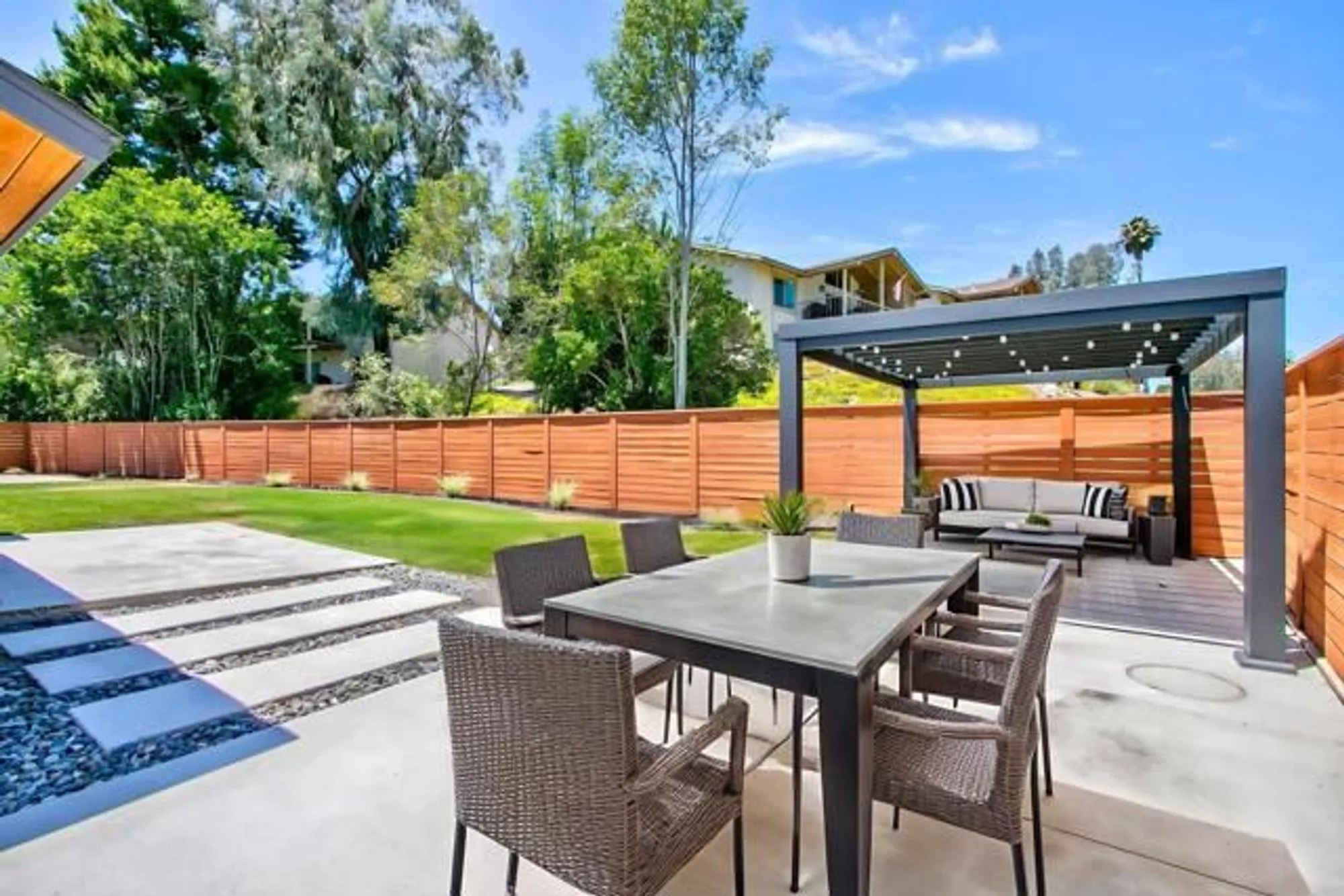 Property Slideshow image 17 of 25 | 984 san pablo dr, San Marcos, CA, 92078