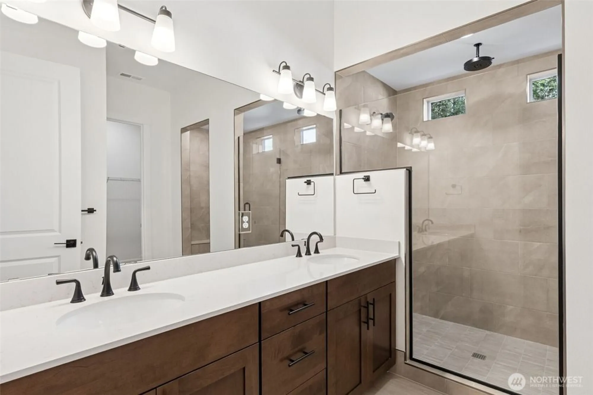 Property Slideshow image 8 of 14 | 90 mccartney peak # 70, Port Ludlow, WA, 98365