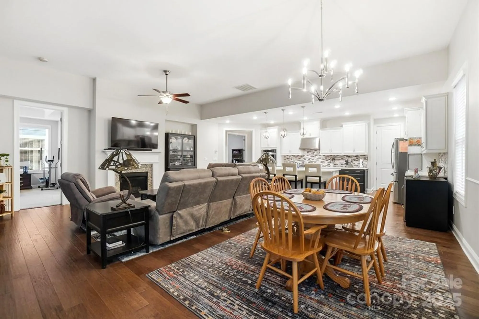 Property Slideshow image 13 of 45 | 6325 good news dr, Charlotte, NC, 28215