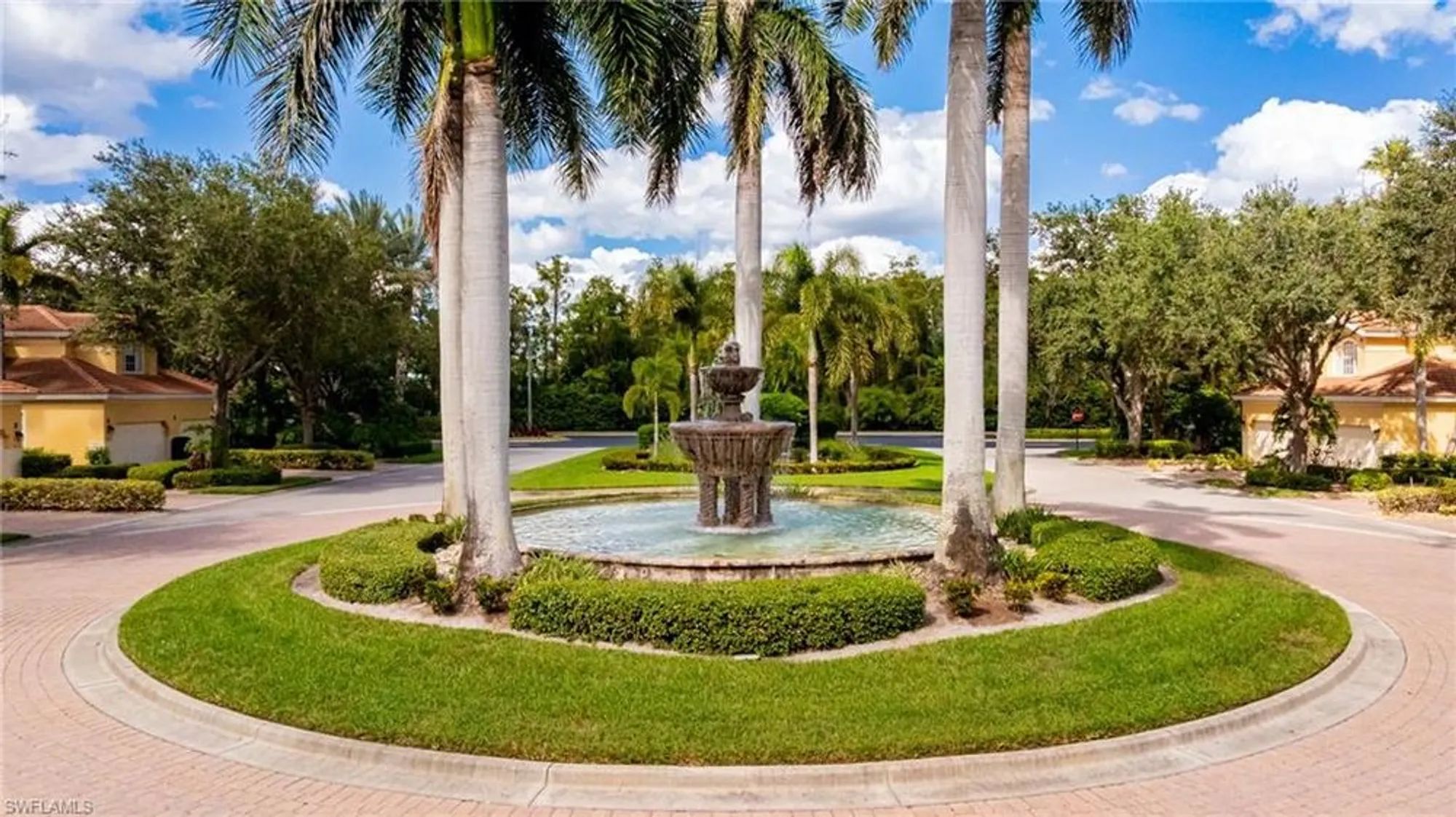 Property Slideshow image 36 of 37 | 20211 burnside pl 203, Estero, FL, 33928