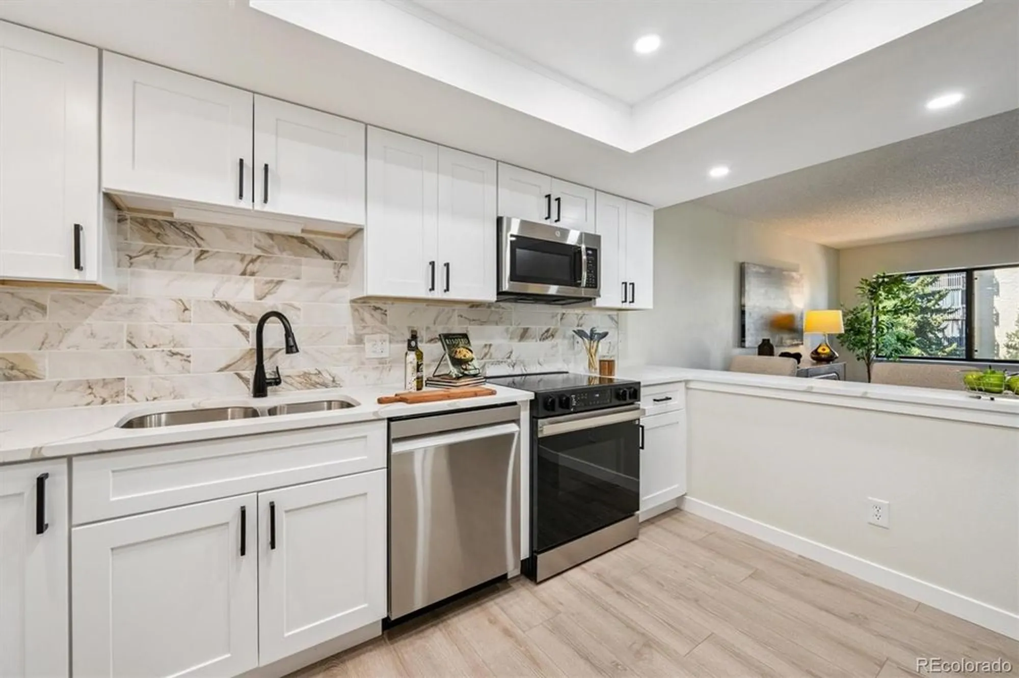 Property Slideshow image 11 of 30 | 14050 e linvale pl apt 312, Aurora, CO, 80014