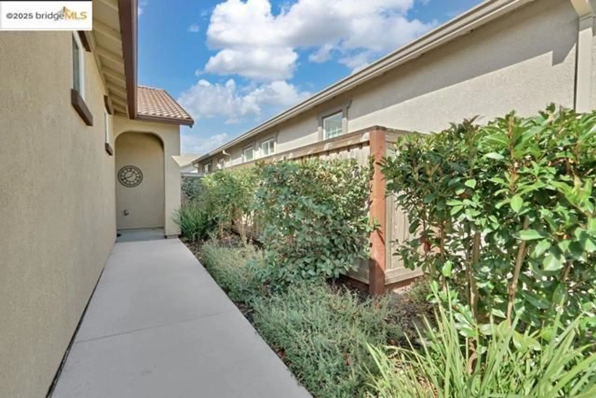 Property Slideshow image 5 of 27 | 2323 espana ln, Rio Vista, CA, 94571