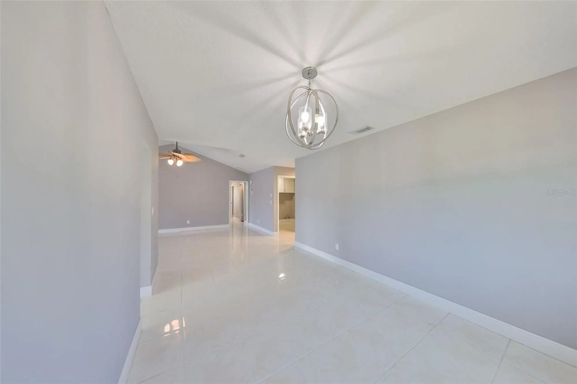 Property Slideshow image 34 of 53 | 1806 wolf laurel dr, Sun City Center, FL, 33573
