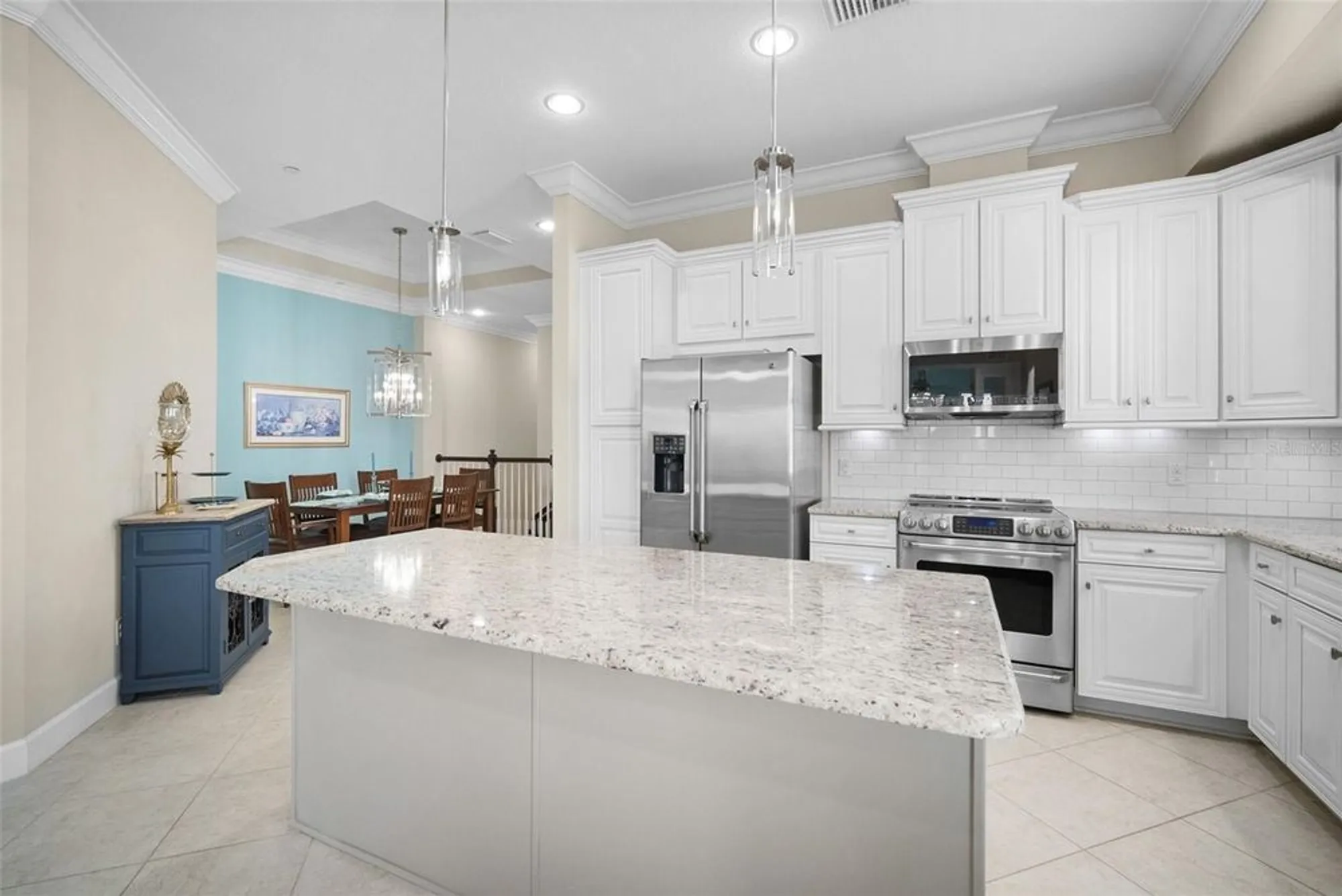 Property Slideshow image 24 of 95 | 315 sapphire lake dr 201, Bradenton, FL, 34209