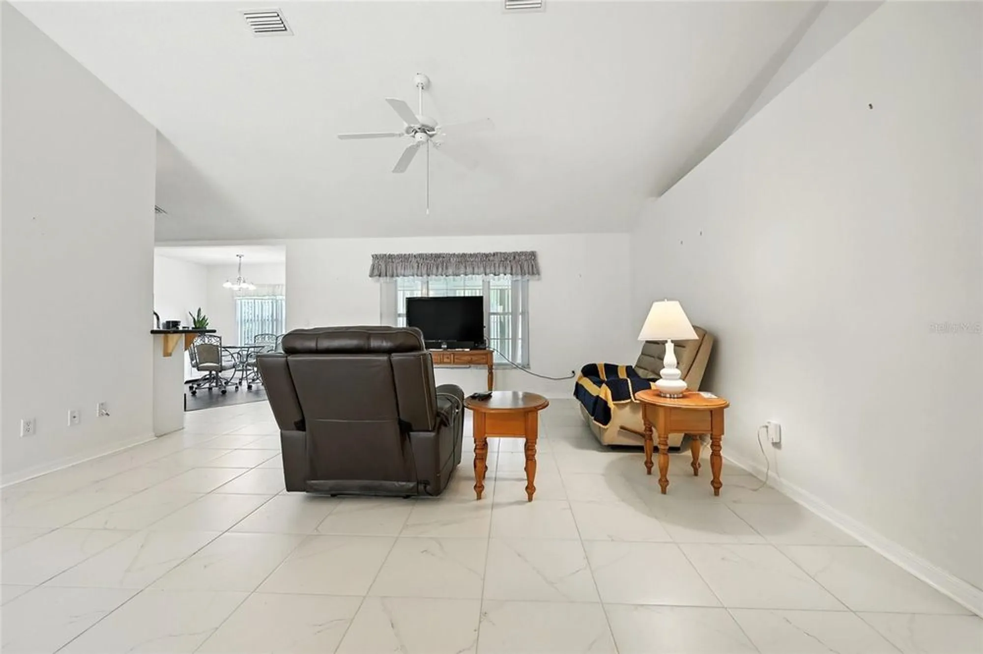 Property Slideshow image 9 of 43 | 10876 sw 53rd cir, Ocala, FL, 34476