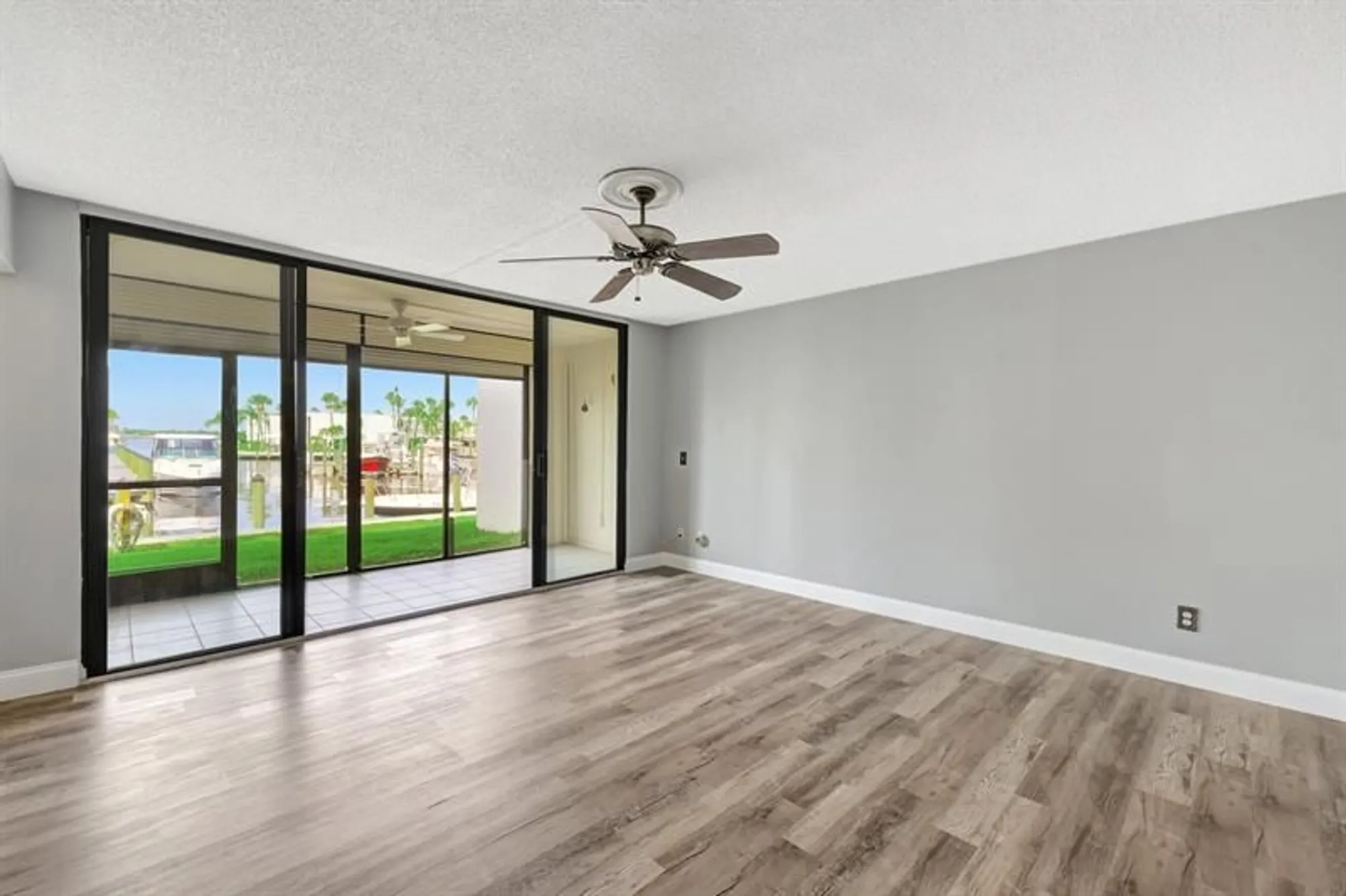 Property Slideshow image 2 of 14 | 1950 sw palm city rd 5104, Stuart, FL, 34994