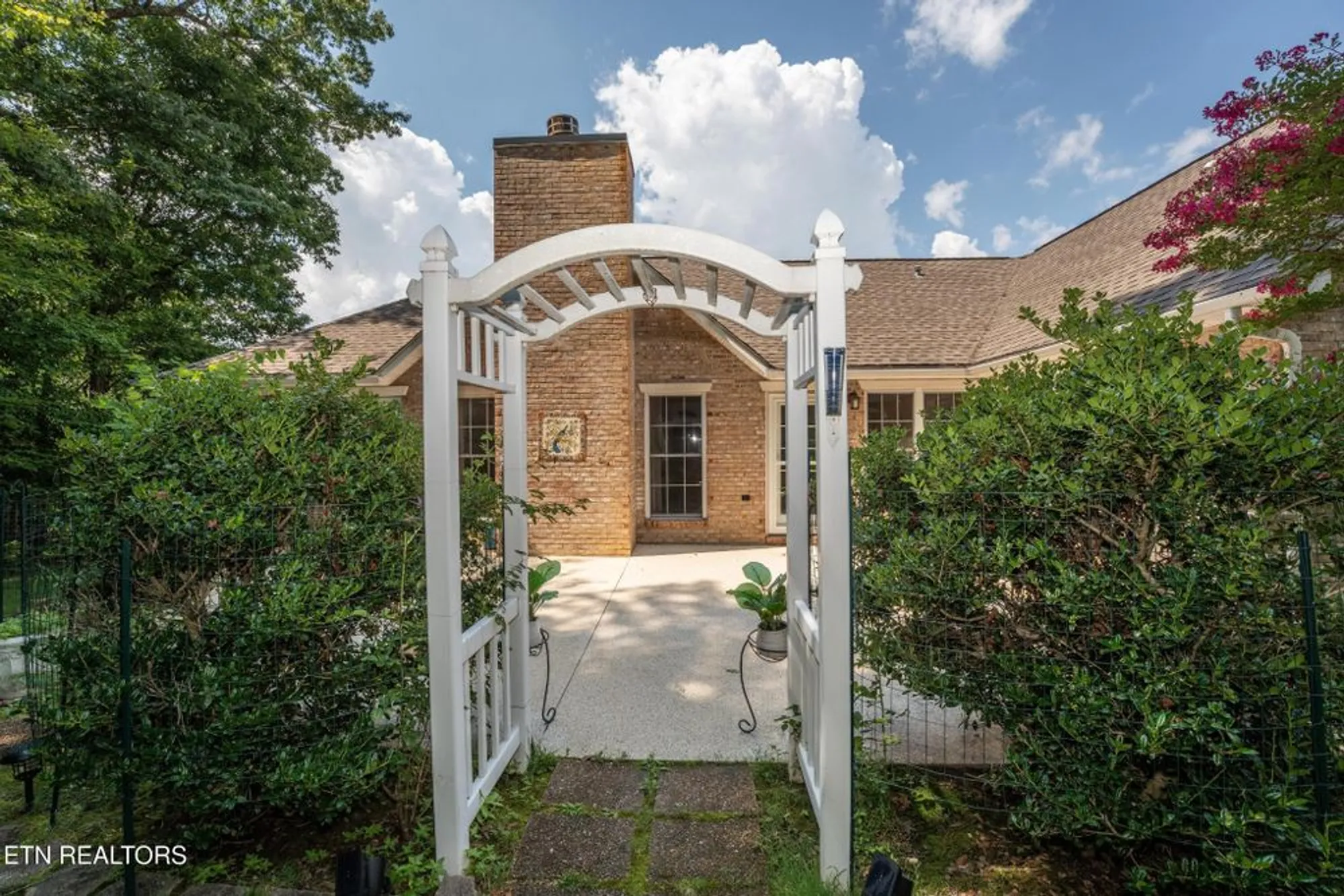 Property Slideshow image 42 of 48 | 31 oakcrest ct, Crossville, TN, 38558