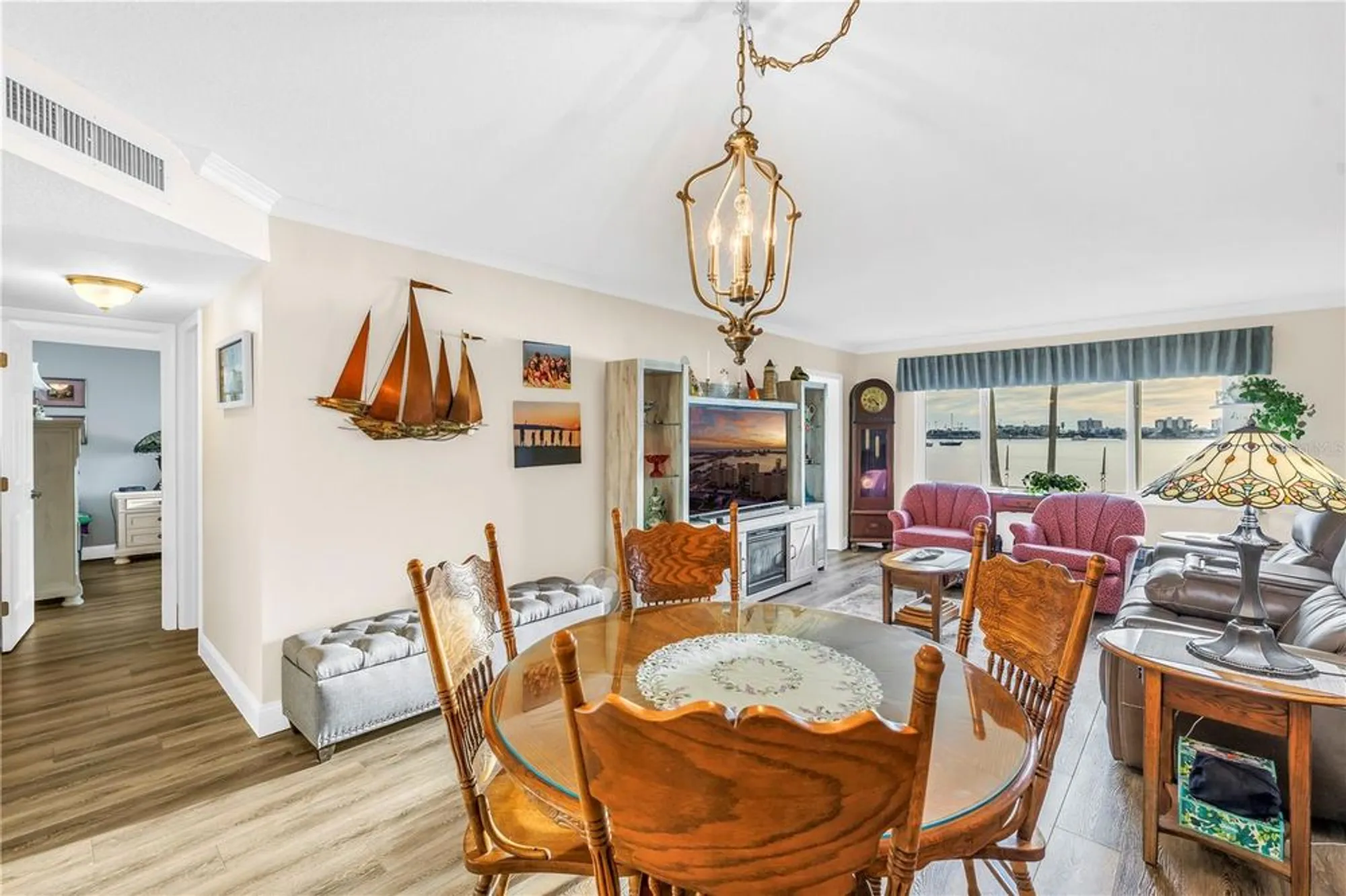 Property Slideshow image 28 of 73 | 4525 cove cir apt 102, Saint Petersburg, FL, 33708