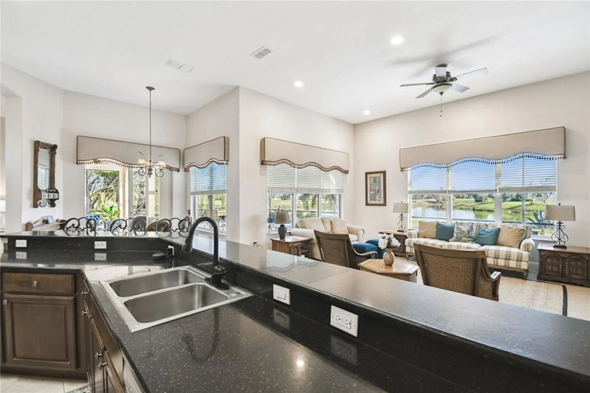 Property Slideshow image 17 of 83 | 116 amalfi ln, Poinciana, FL, 34759